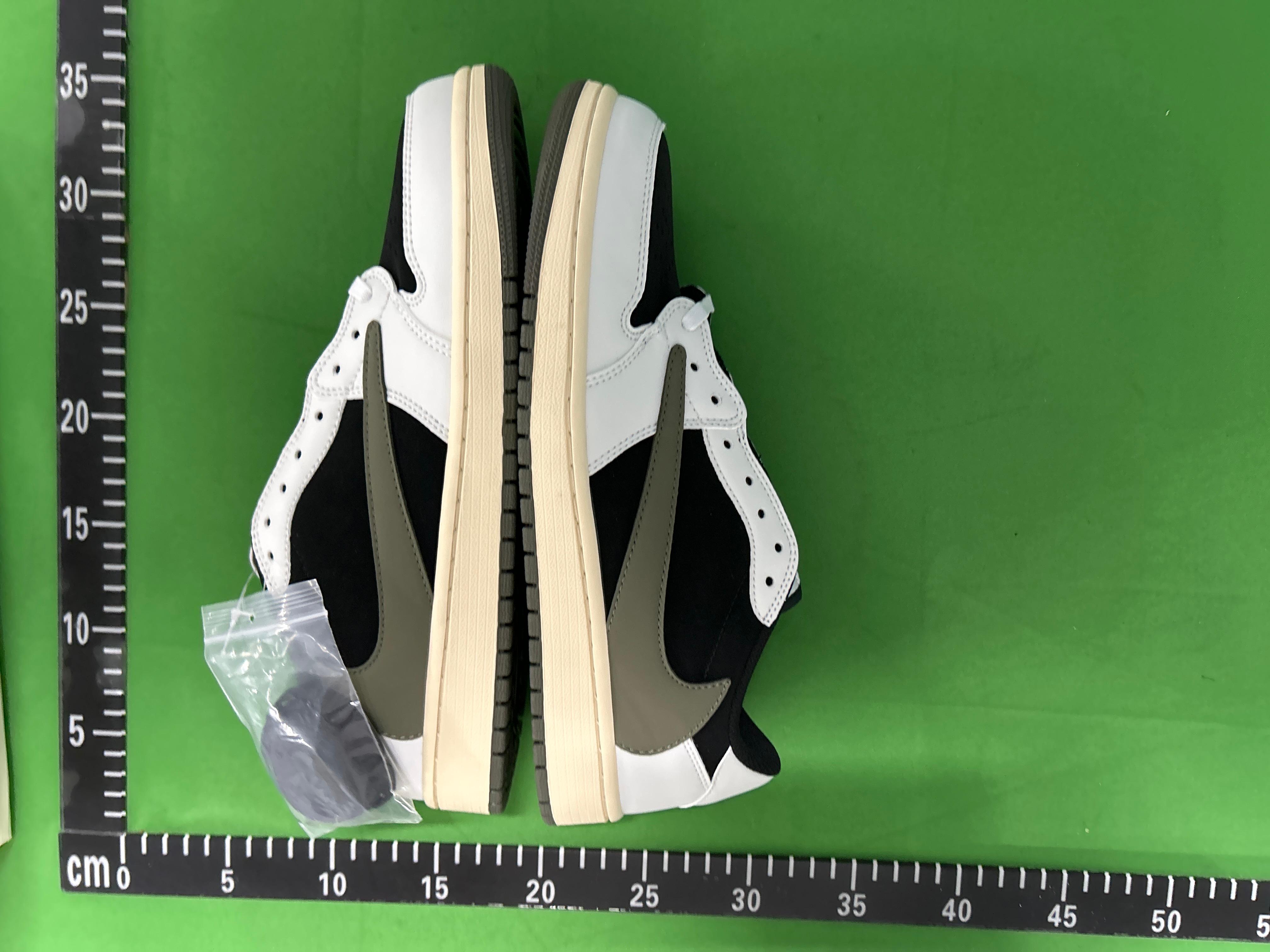 Foto QC 5 de Jordan 1 Retro Low OG SP Travis Scott Black Phantom DM7866-001