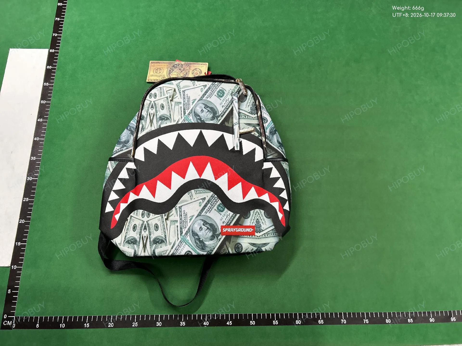 Foto QC 7 de Sprayground x Pink Panther Painting Sharkmouth DLXR Backpack 20L Black Checkerboard