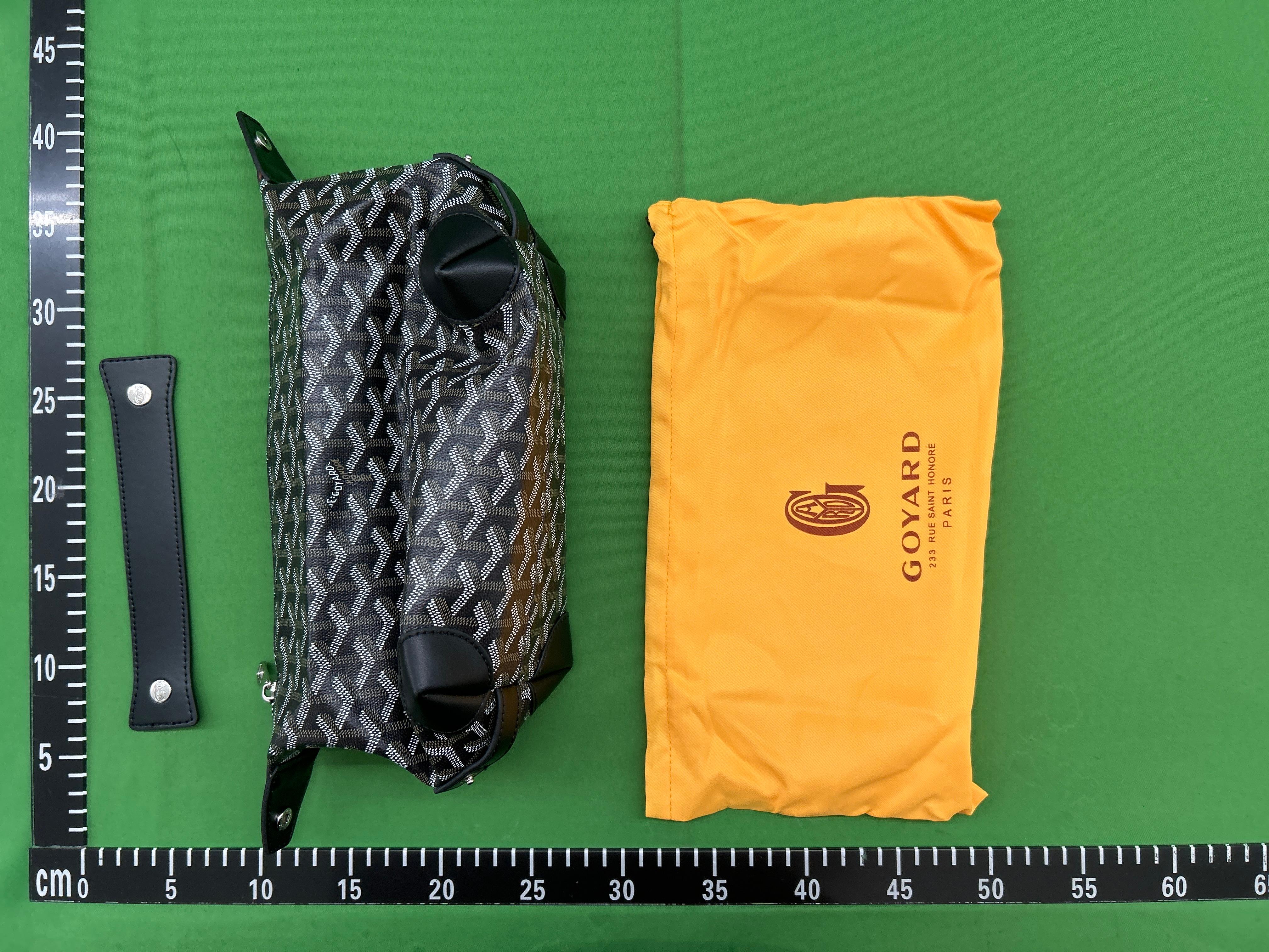 Foto QC 8 de Goyard Vendome Cosmetic Pouch Goyardine Canvas Black/Tan