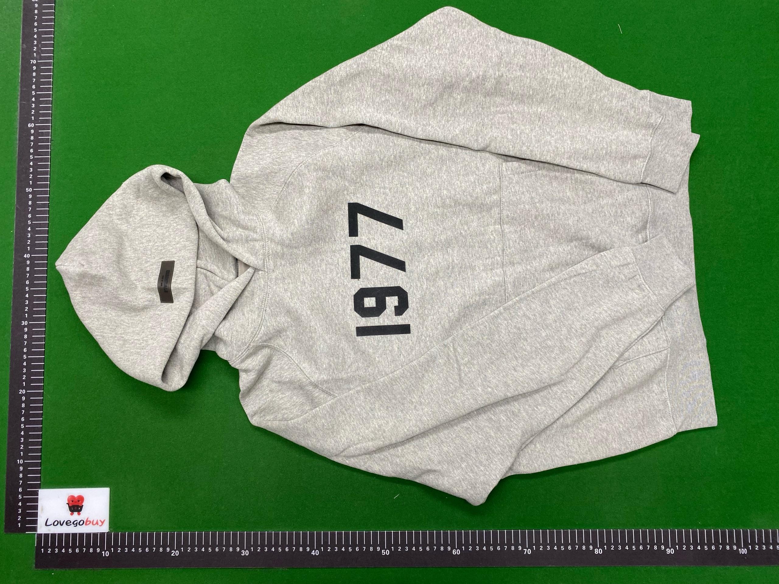 Foto QC 6 de Fear of God Essentials 1977 Set 2-Piece Dark Oatmeal