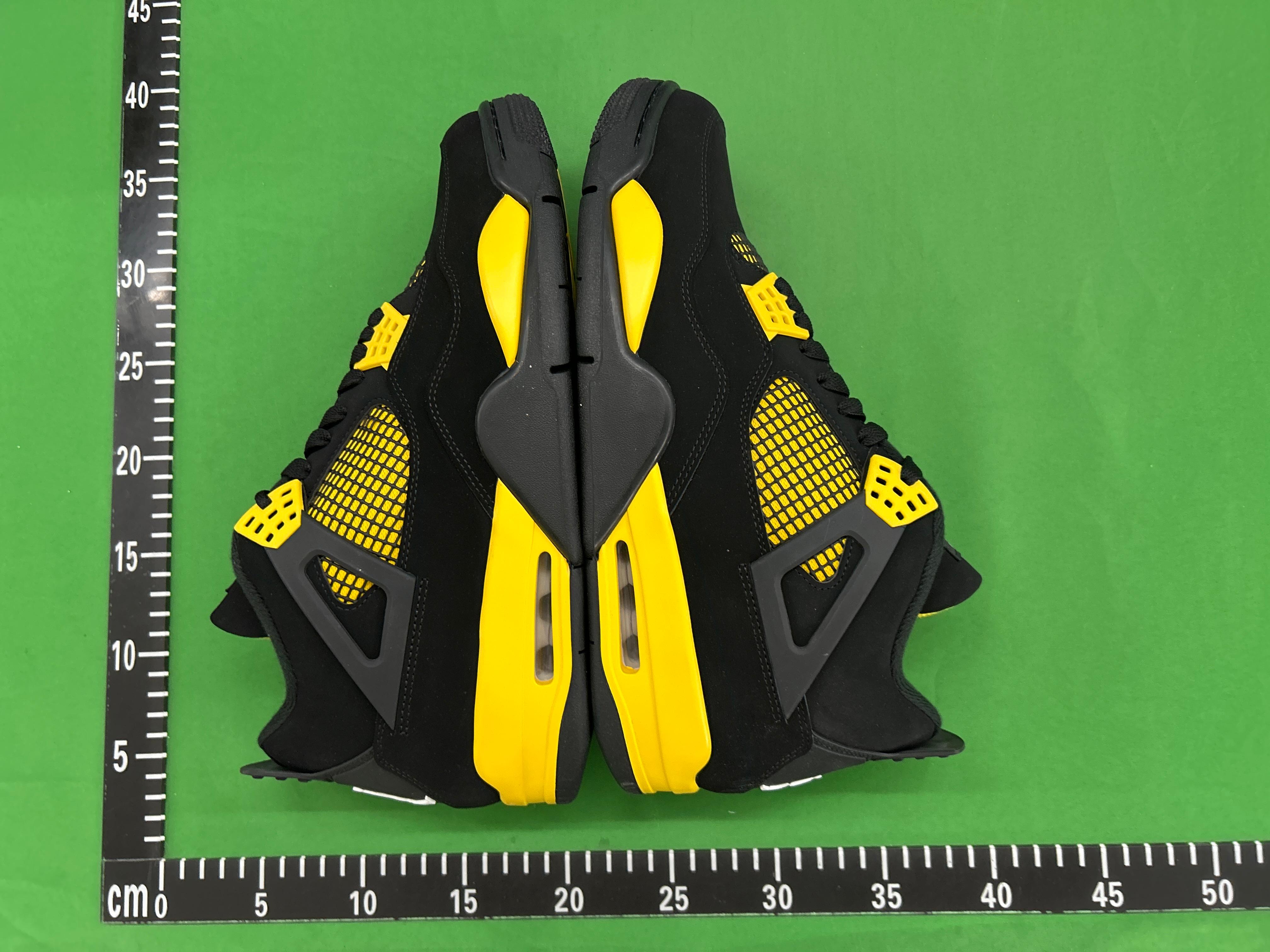 Foto QC 8 de Jordan 4 Retro Black Cat CU1110-010