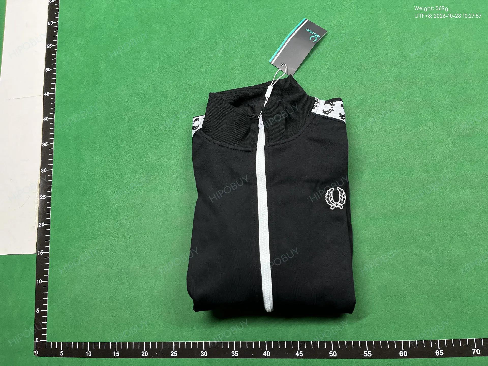 Foto QC 4 de Fred Perry Taped Track Jacket Laurel Wreath Black