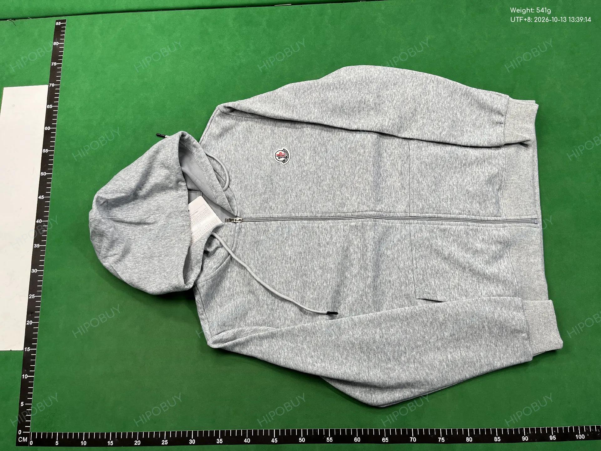 Foto QC 2 de Moncler Genius 1952 Crewneck Sweater World Boxing Logo Black