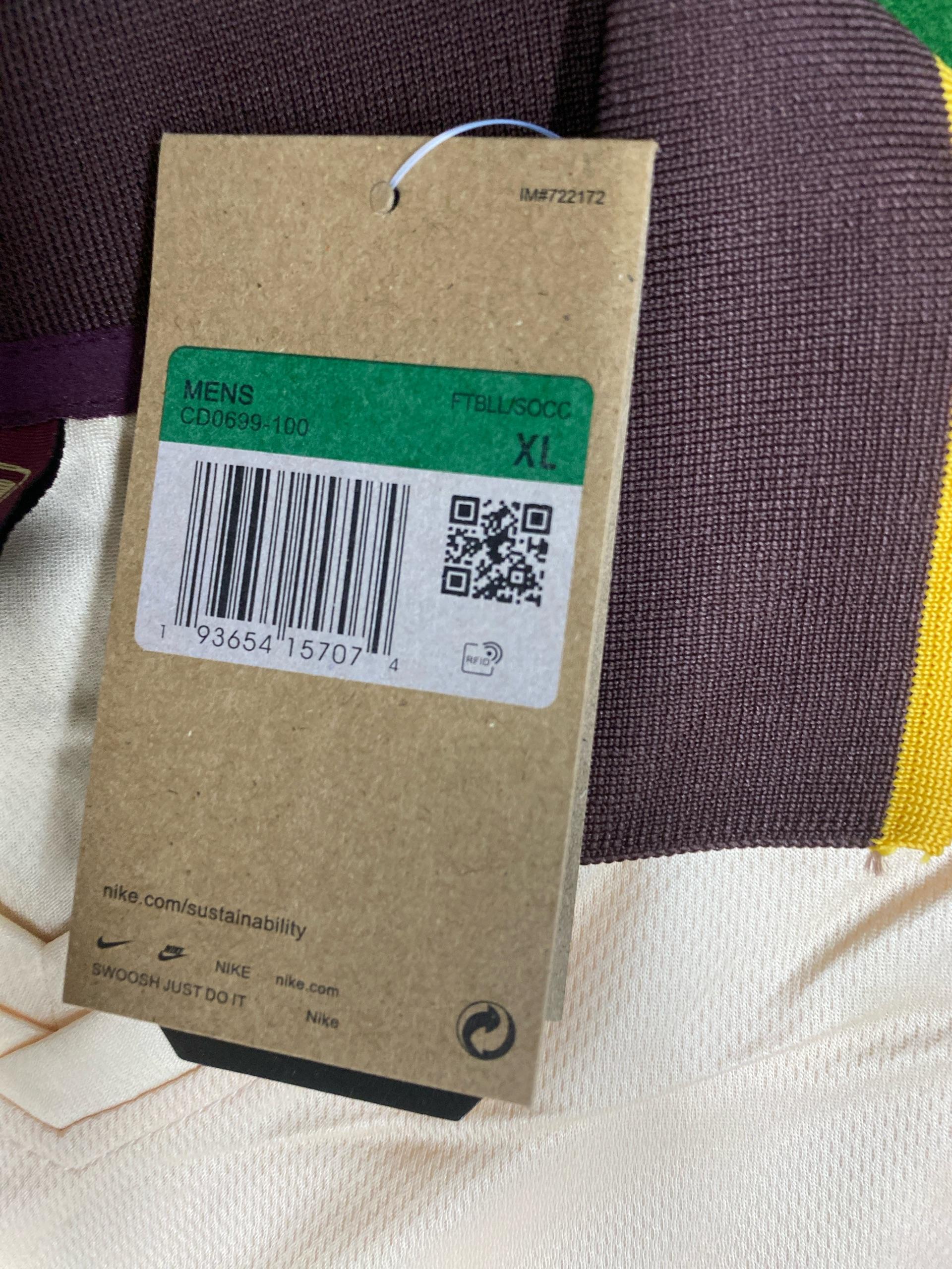 Foto QC 2 de Travis Scott x Cactus Jack x Nike x Portugal Retro 2004 Home Total 90 Jersey Maroon/Green