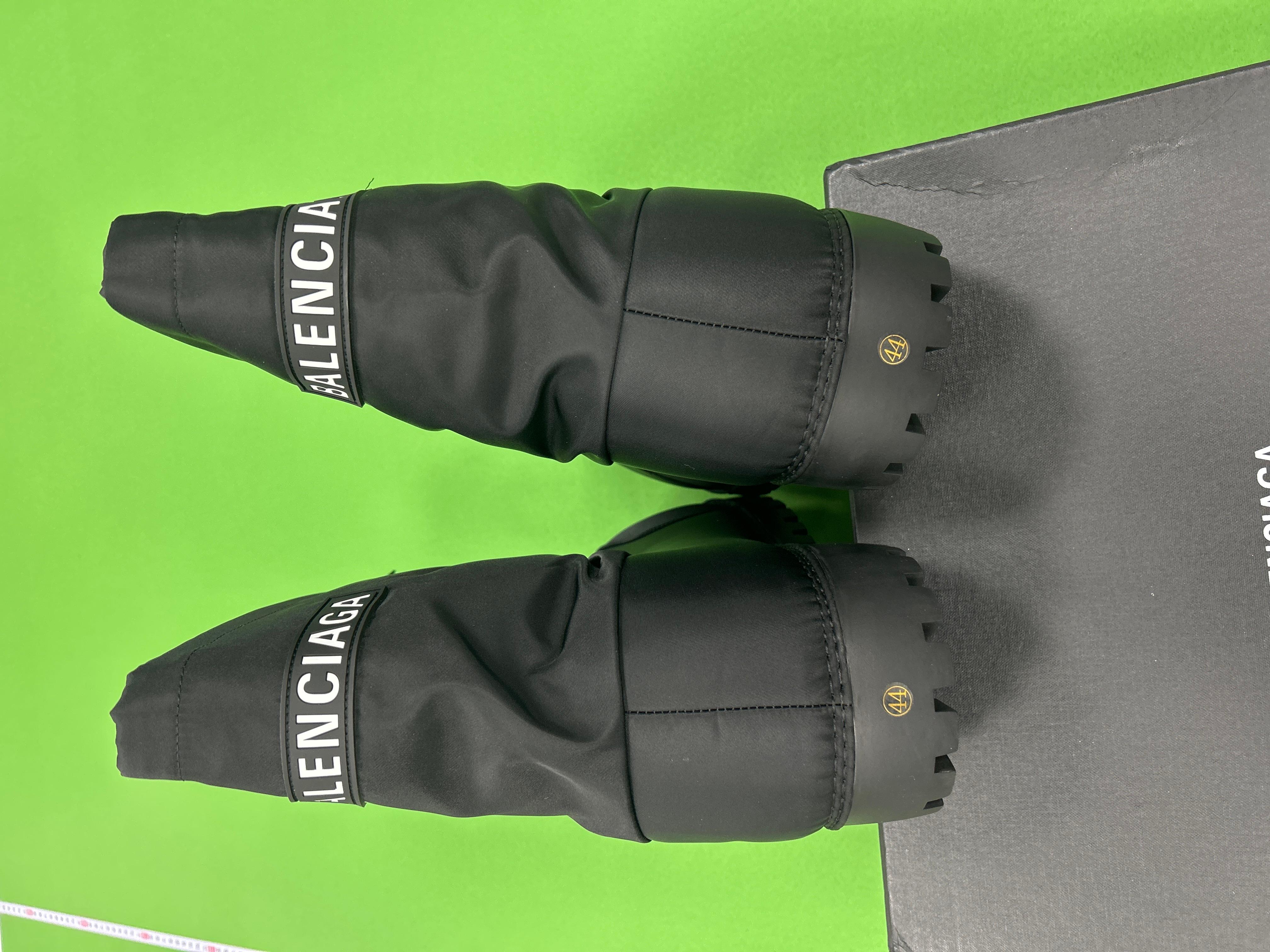 Foto QC 5 de Balenciaga Alaska Snow Boot Faux Fur