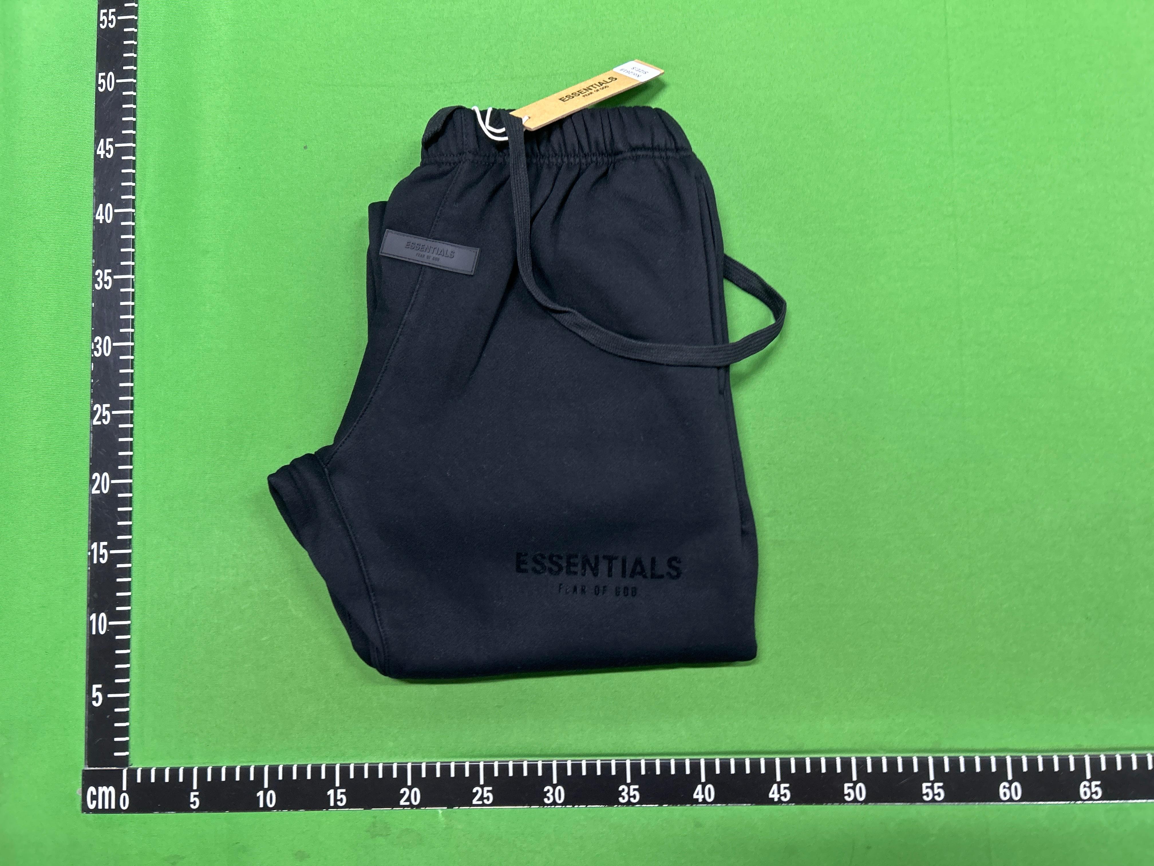 Foto QC 5 de Fear of God Essentials Sweatpants Straight Leg Light Heather Oatmeal