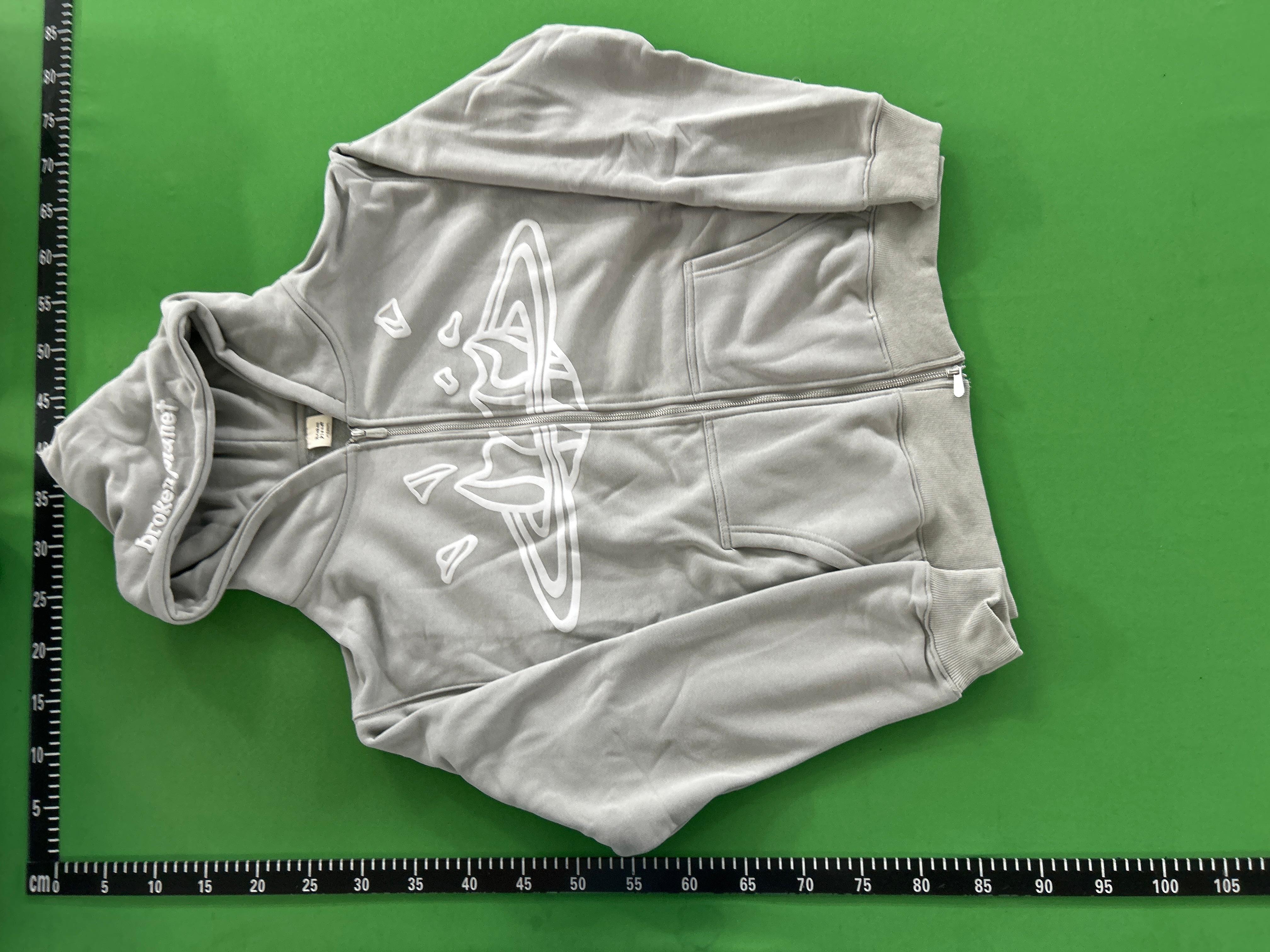 Foto QC 7 de Broken Planet It Starts With Luv Hoodie Brown