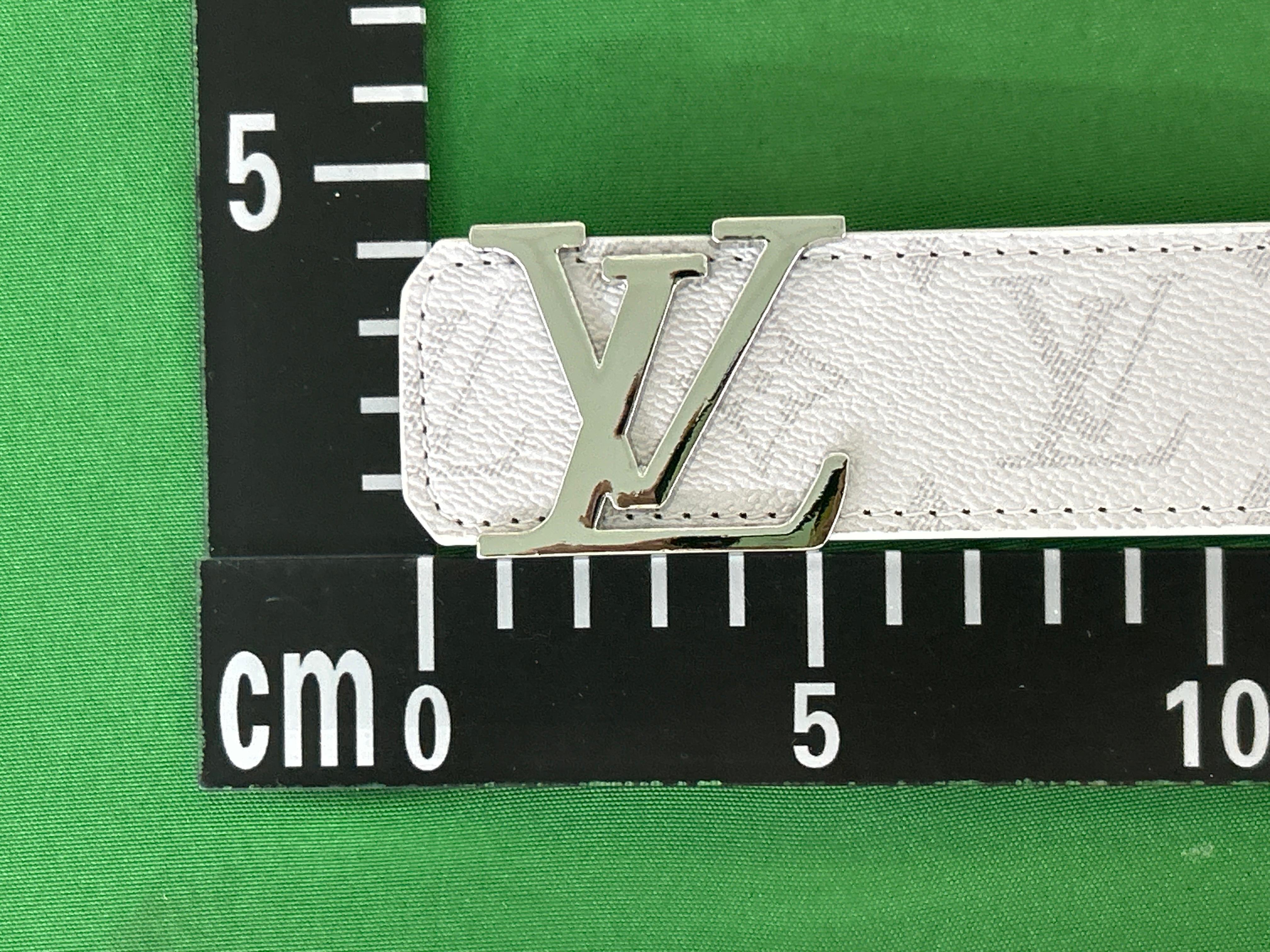 Foto QC 1 de Louis Vuitton LV Initiales Reversible Belt Monogram Eclipse