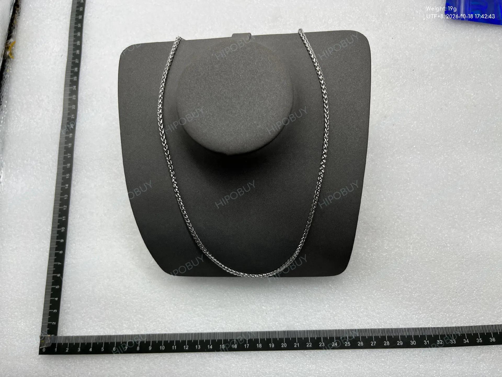 Foto QC 4 de Unbranded Necklace Metal Silver