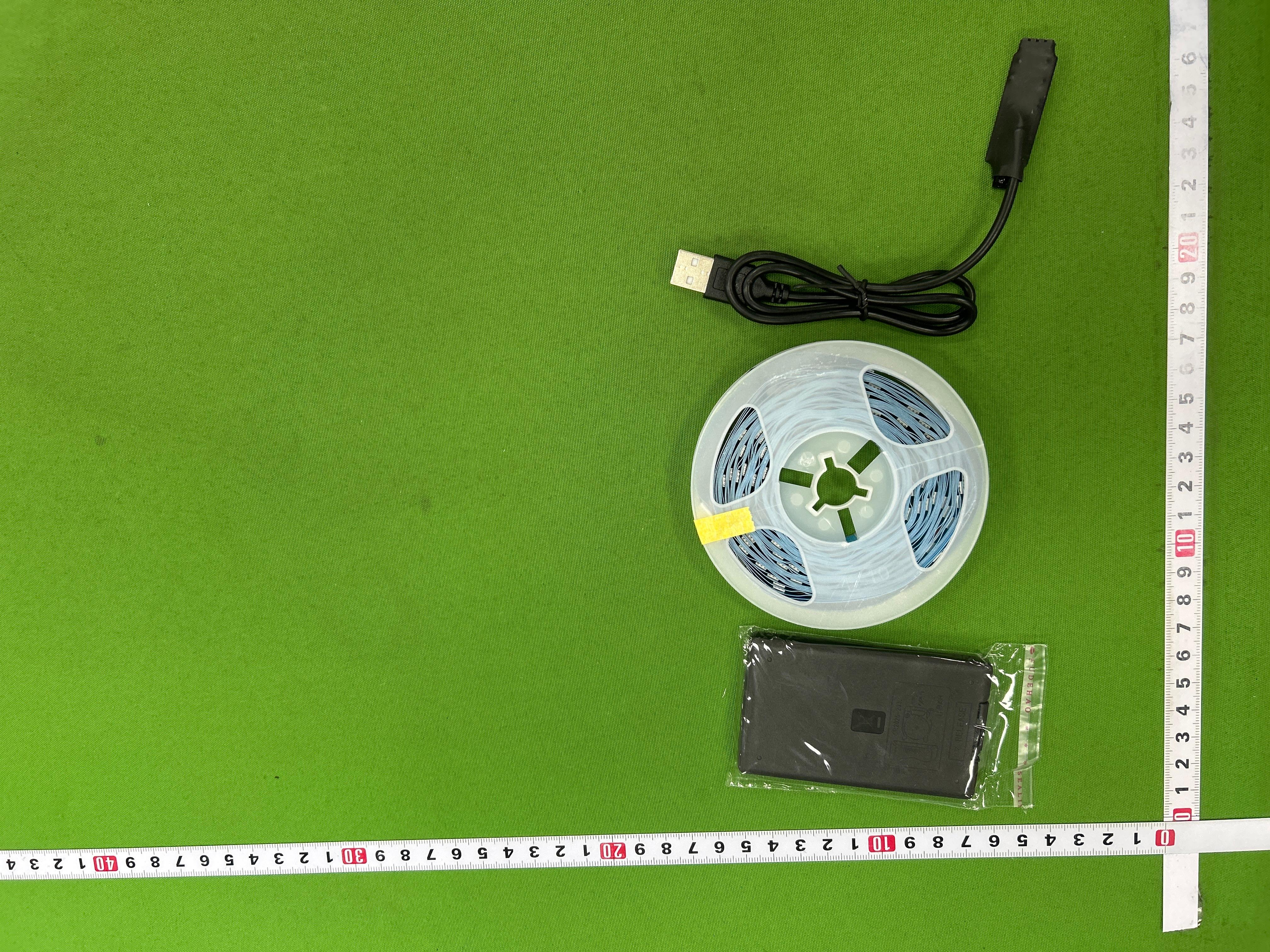 Foto QC 4 de Generic LED Strip Light Kit 5050 RGB 5V Bluetooth with 24-Key Remote Waterproof Multicolor
