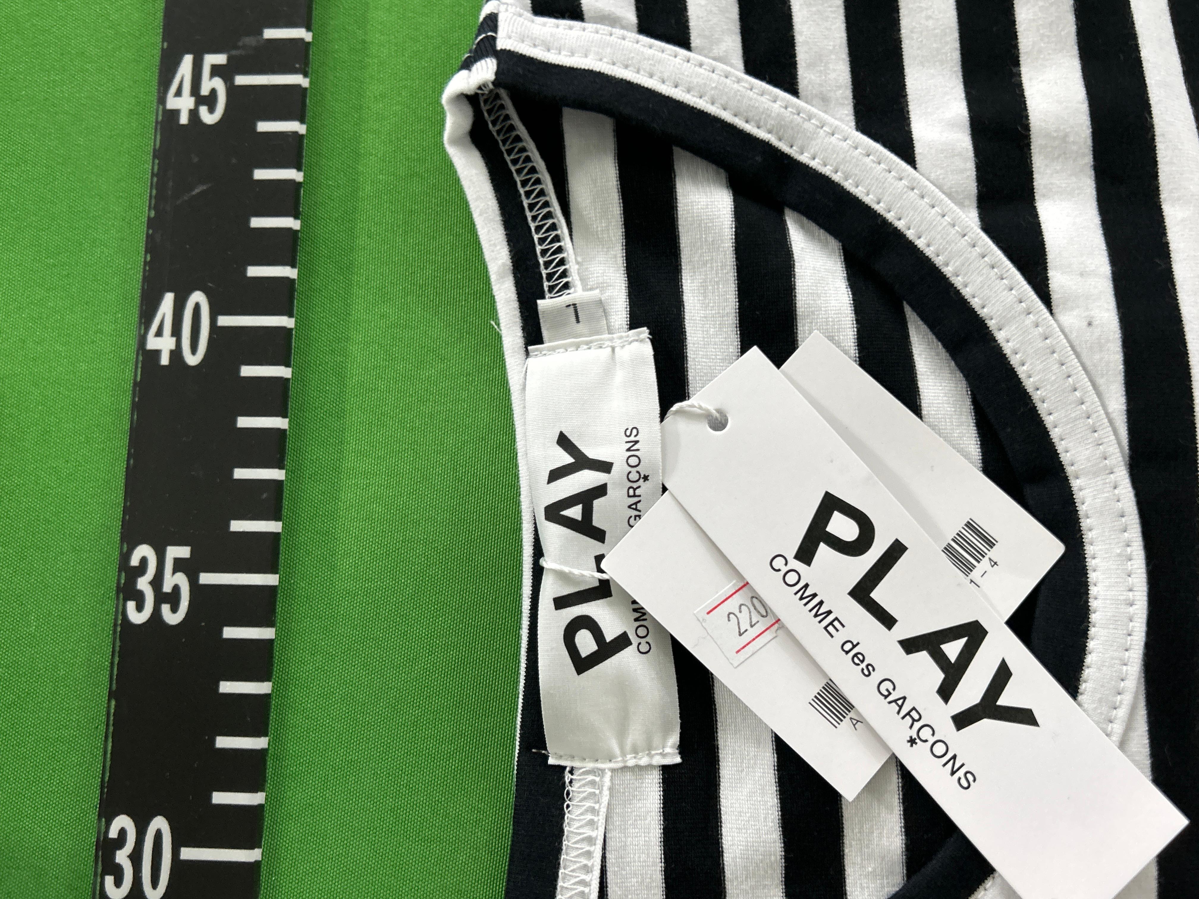 Foto QC 2 de Comme des Garçons Play Sweater Red Heart Hoodie White
