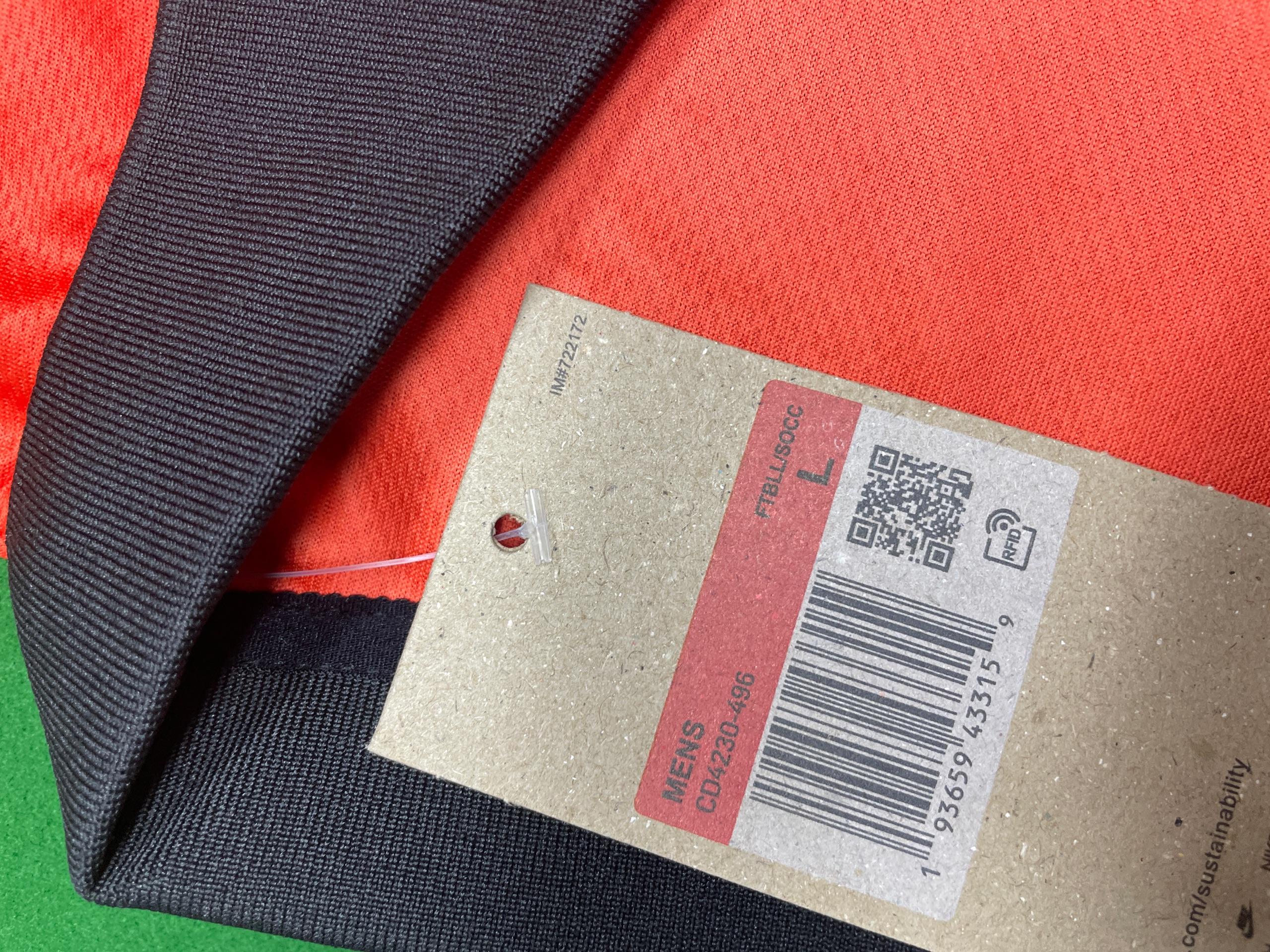 Foto QC 6 de Travis Scott x Cactus Jack x Nike x Portugal Retro 2004 Home Total 90 Jersey Maroon/Green
