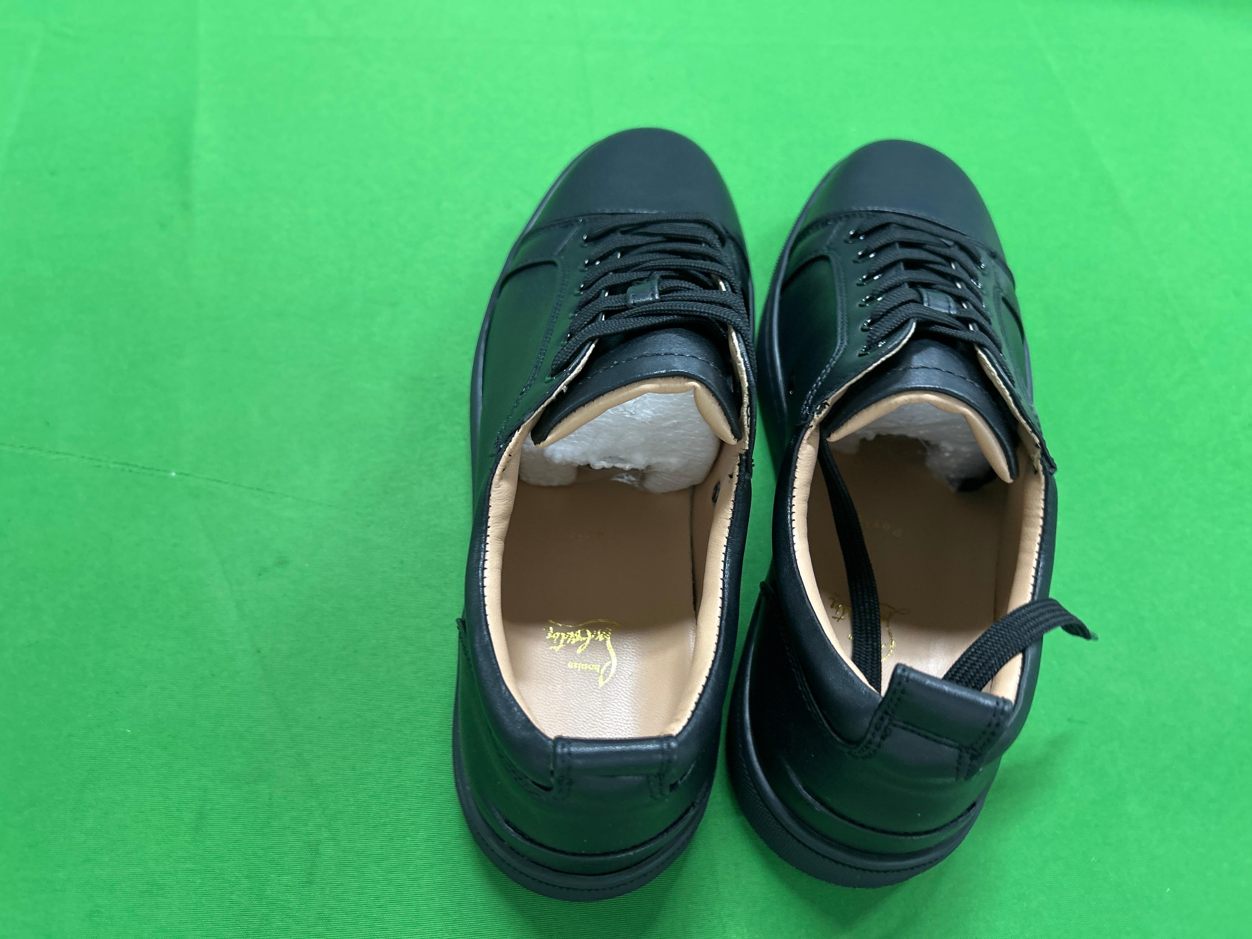 Foto QC 3 de Christian Louboutin Fun Louis Junior Low Marine Suede 1220230 BL4G