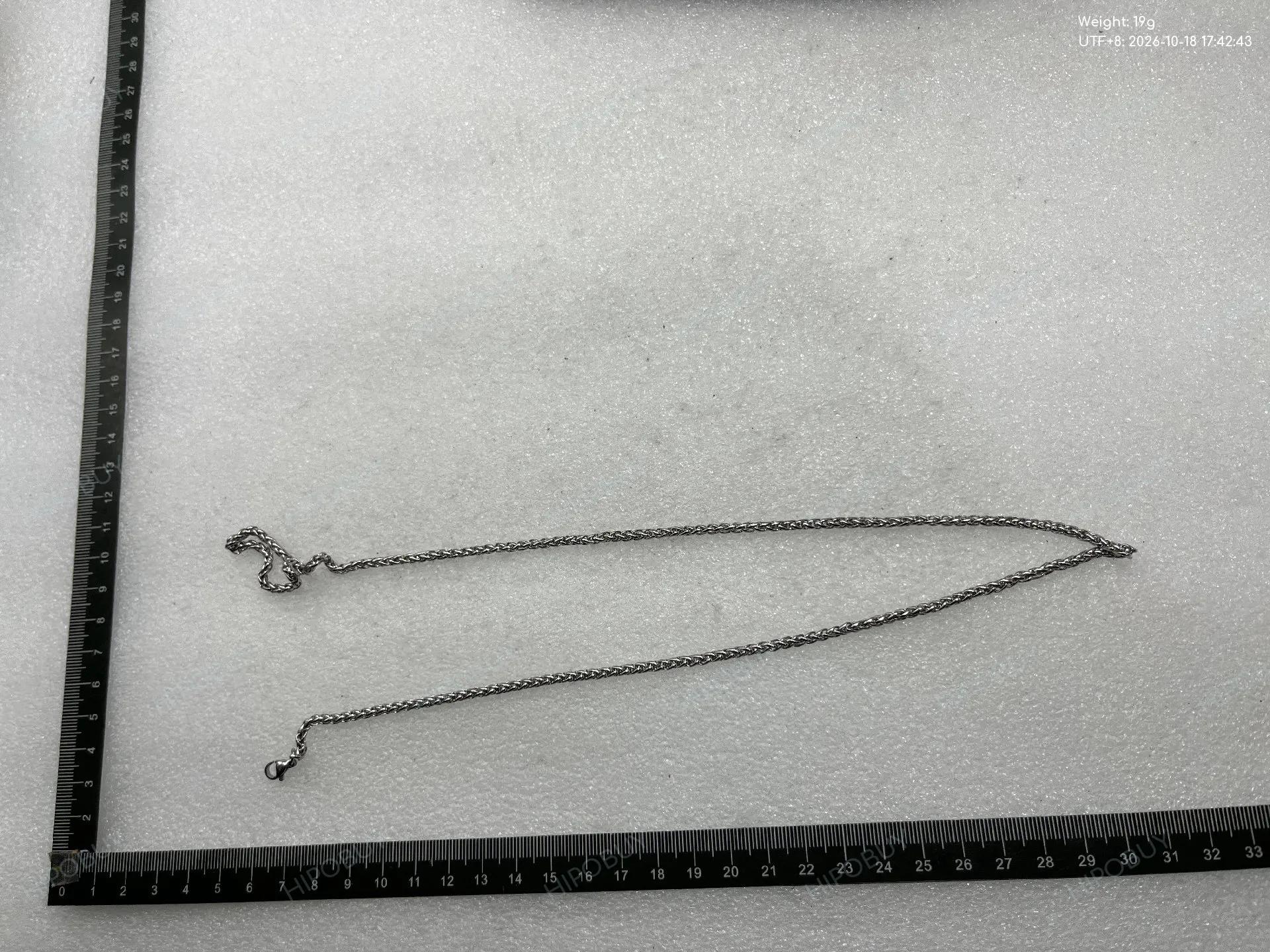Foto QC 6 de Unbranded Necklace Metal Silver