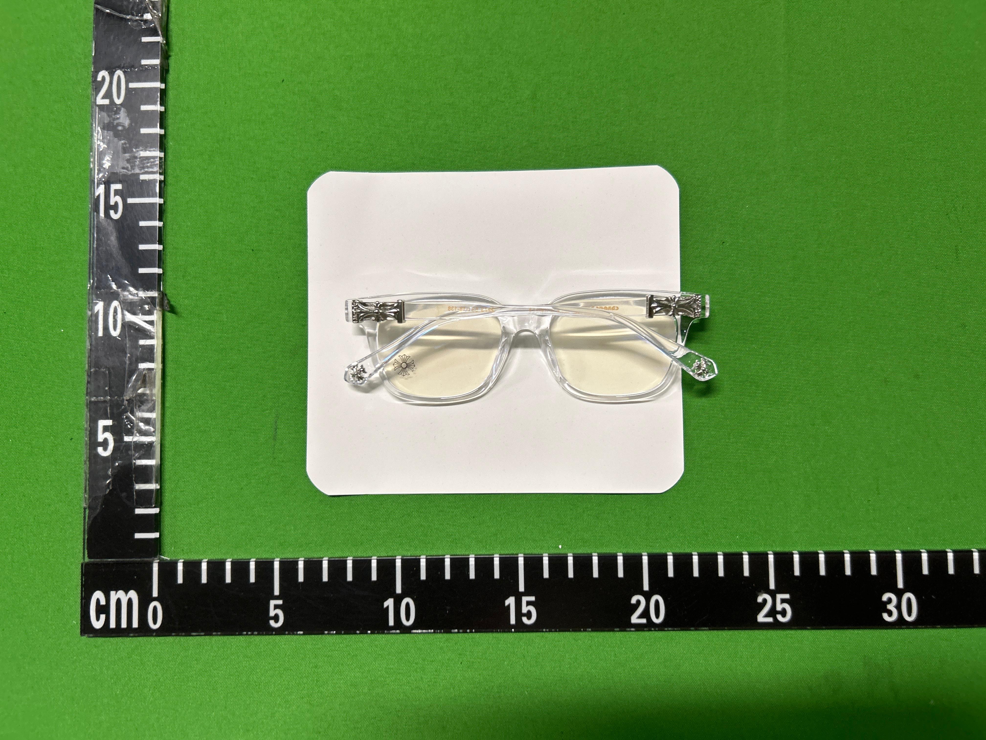 Foto QC 8 de Chrome Hearts Square-Frame Acetate Eyeglasses Black Gold (2273)