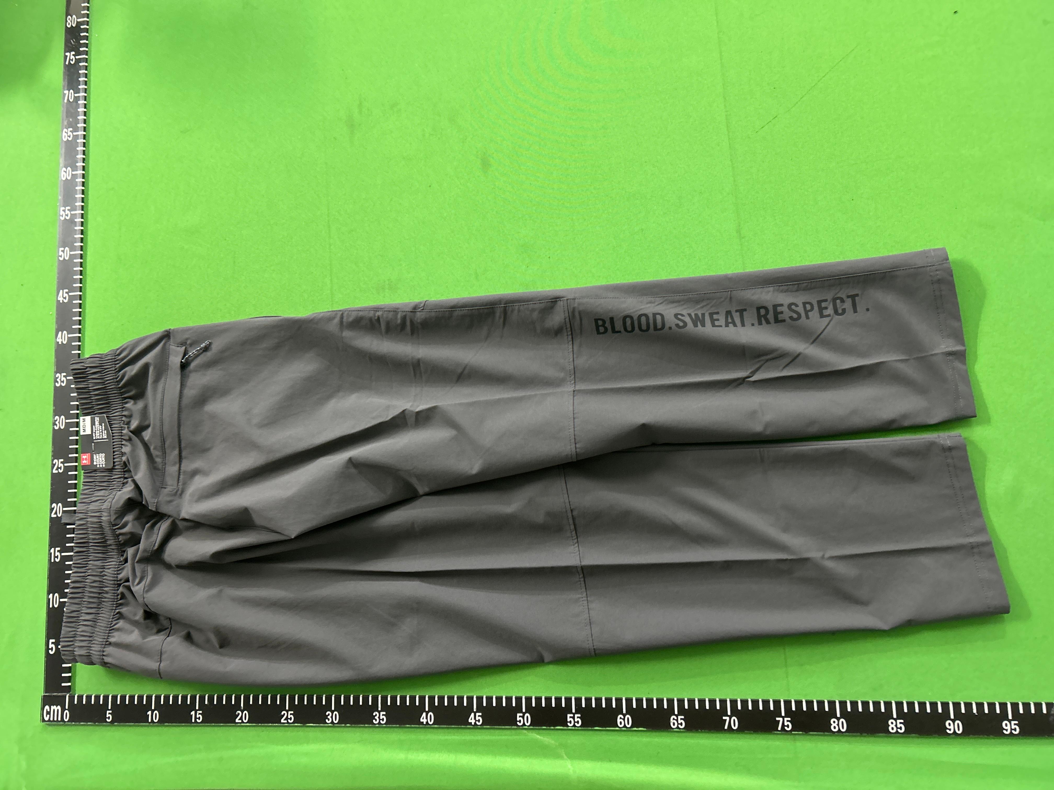 Foto QC 7 de Under Armour Windbreaker Jacket Grey