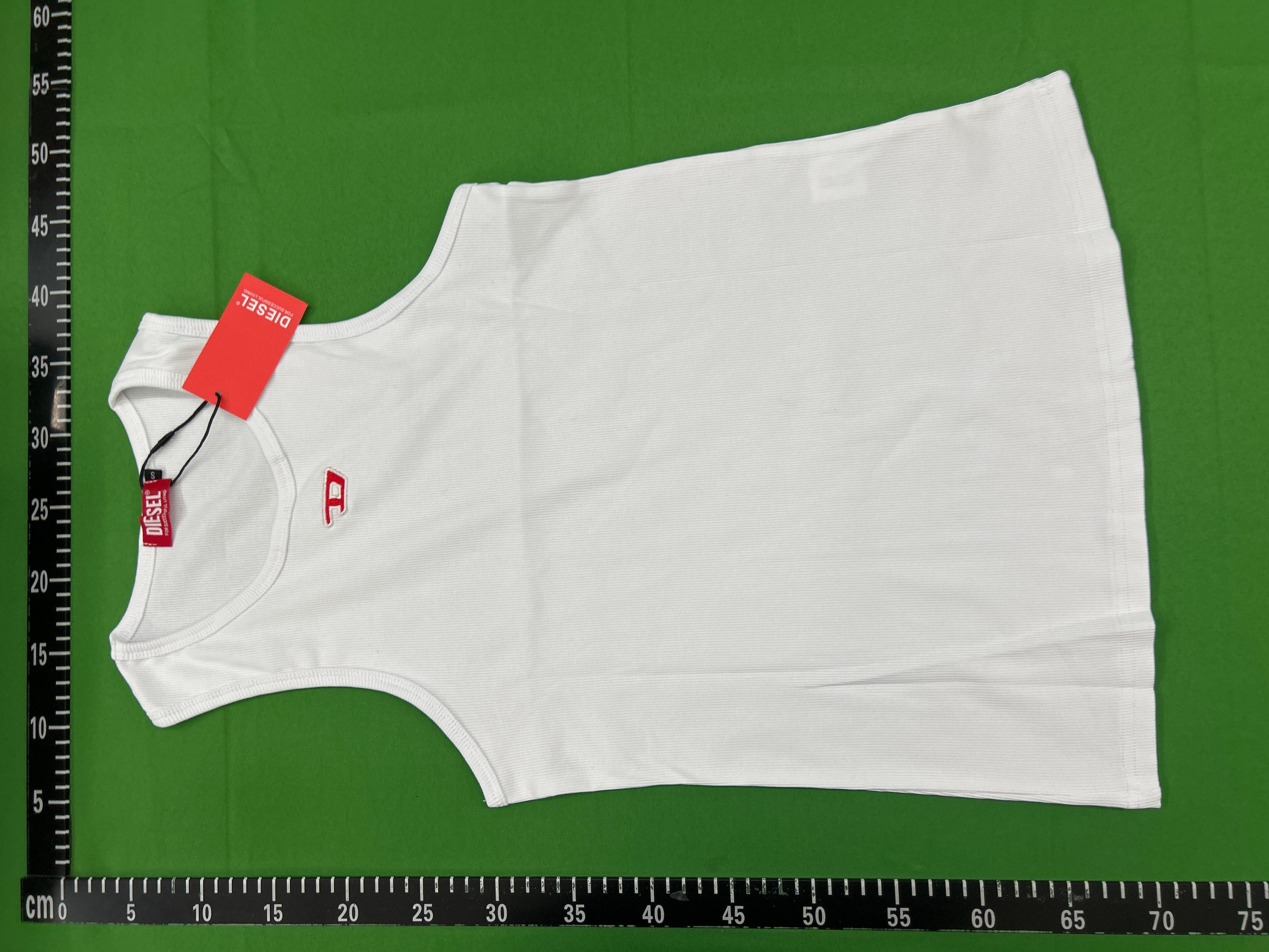 Foto QC 6 de Diesel Tank Embroidered D Logo Black