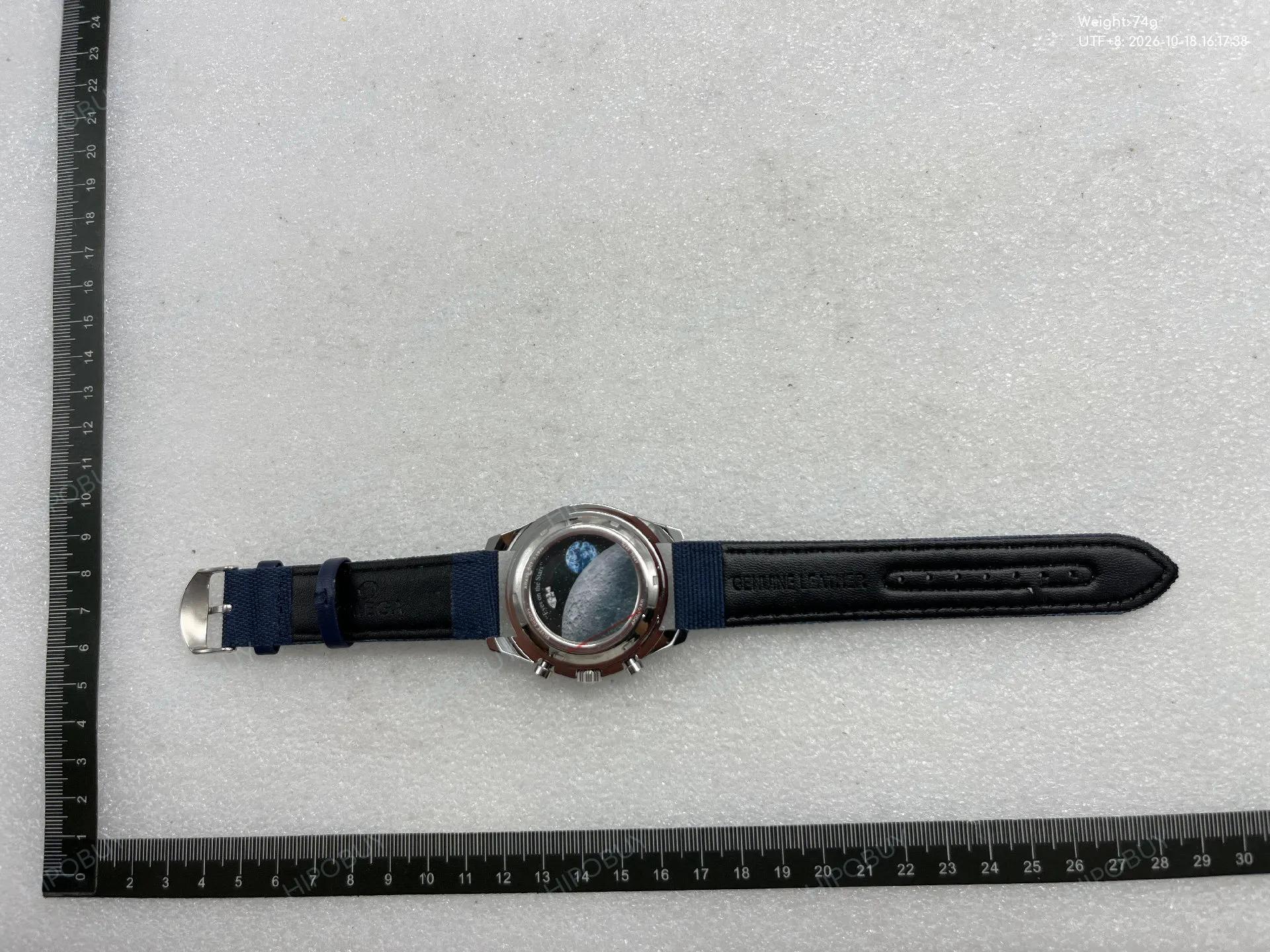 Foto QC 2 de Omega Speedmaster Silver Snoopy Award 50th Anniversary 310.32.50.50.01.001