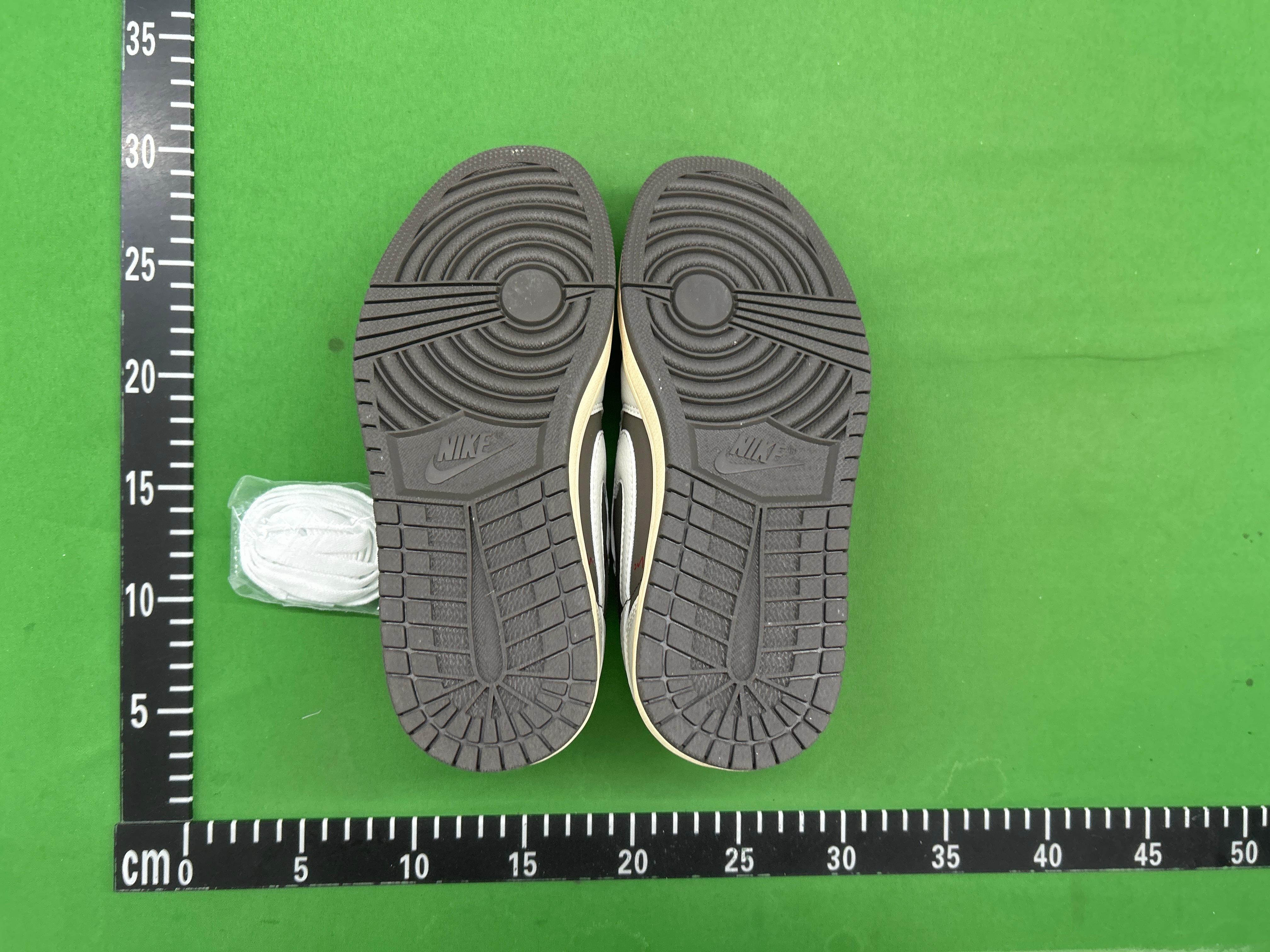 Foto QC 8 de Jordan 1 Retro Low OG SP Travis Scott Velvet Brown DM7866-202