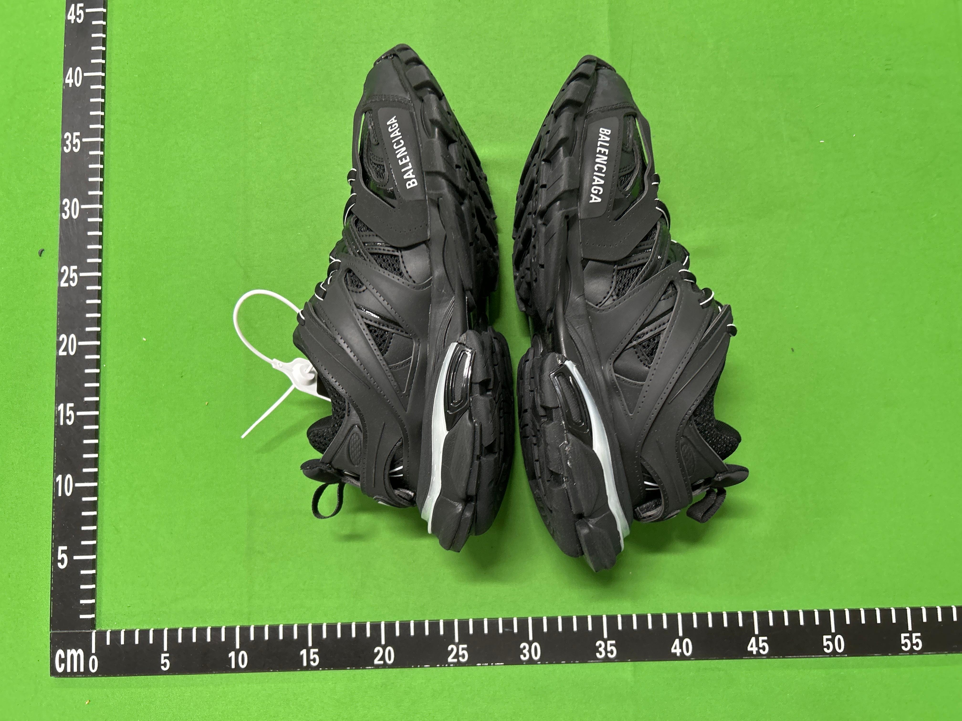 Foto QC 7 de Balenciaga Track LED Sneakers Black