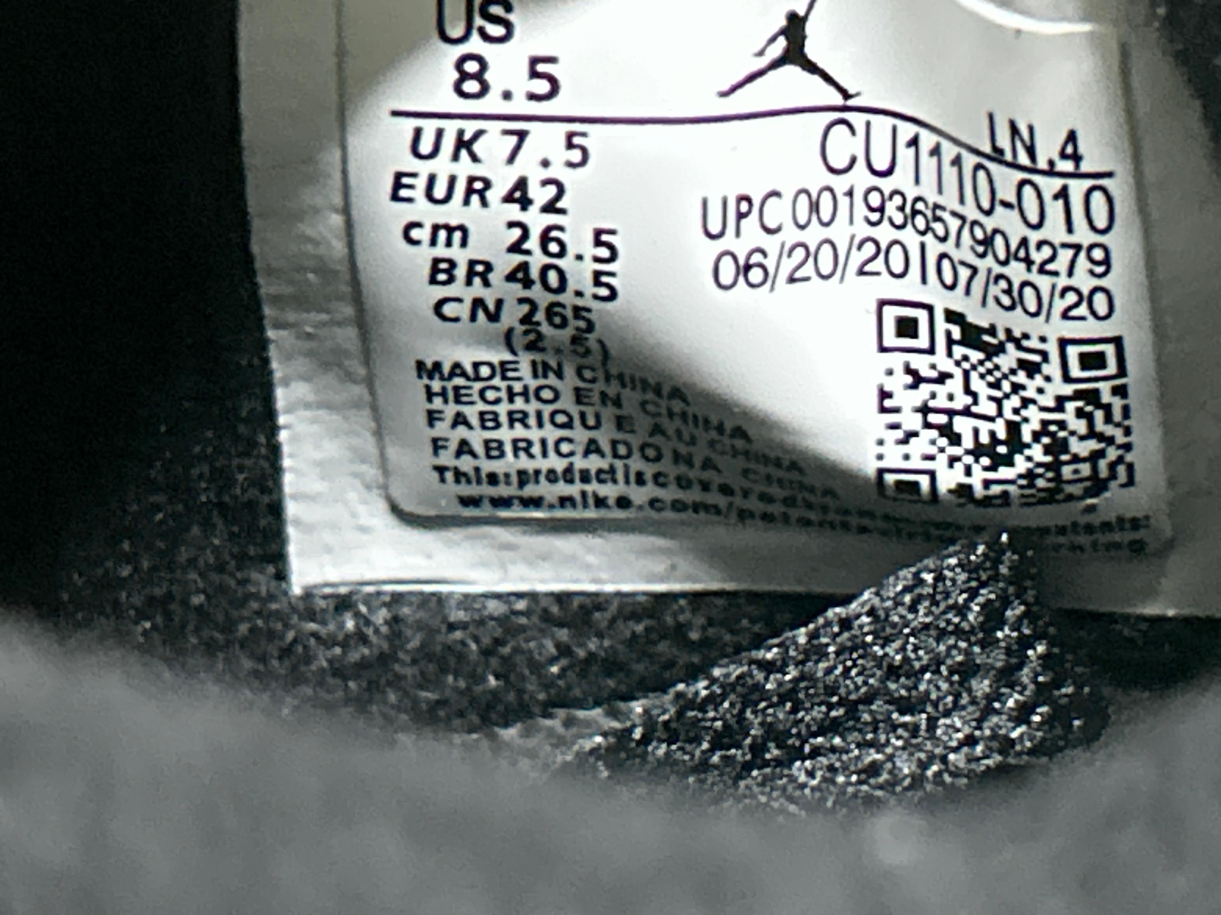 Foto QC 8 de Jordan 4 Retro Fear 626969-030