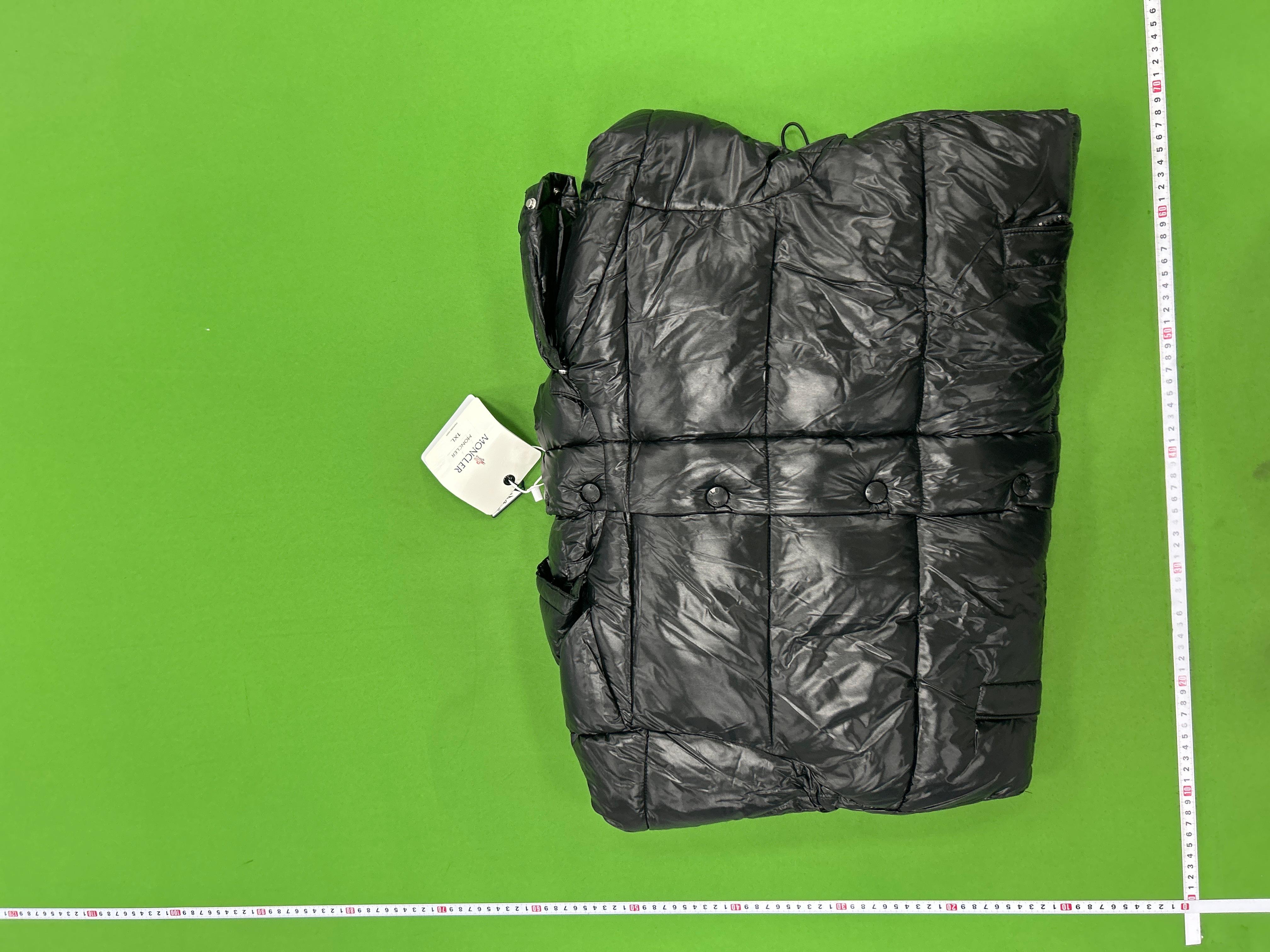 Foto QC 5 de Moncler Maya Down Puffer Jacket Fur Black