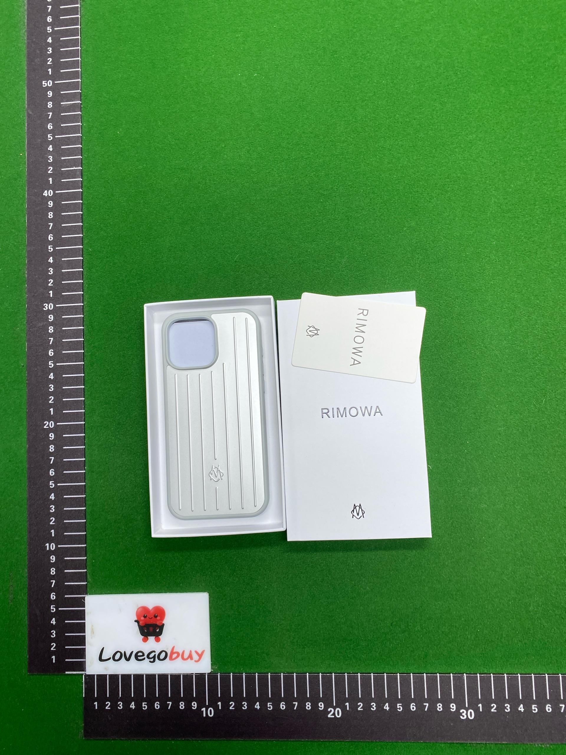 Foto QC 8 de Rimowa Aluminum Case for iPhone 16 Pro Max Silver