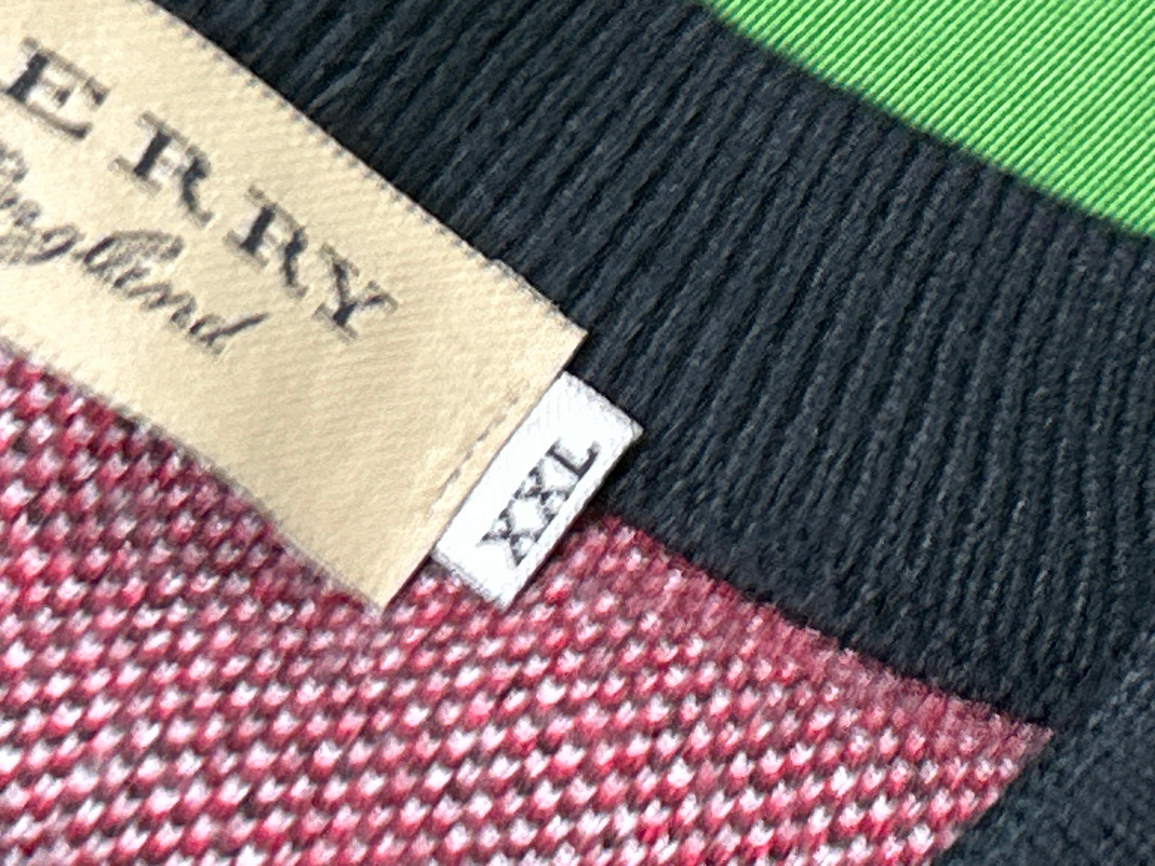 Foto QC 6 de Burberry Vintage Check Hooded Jacket Archive Beige