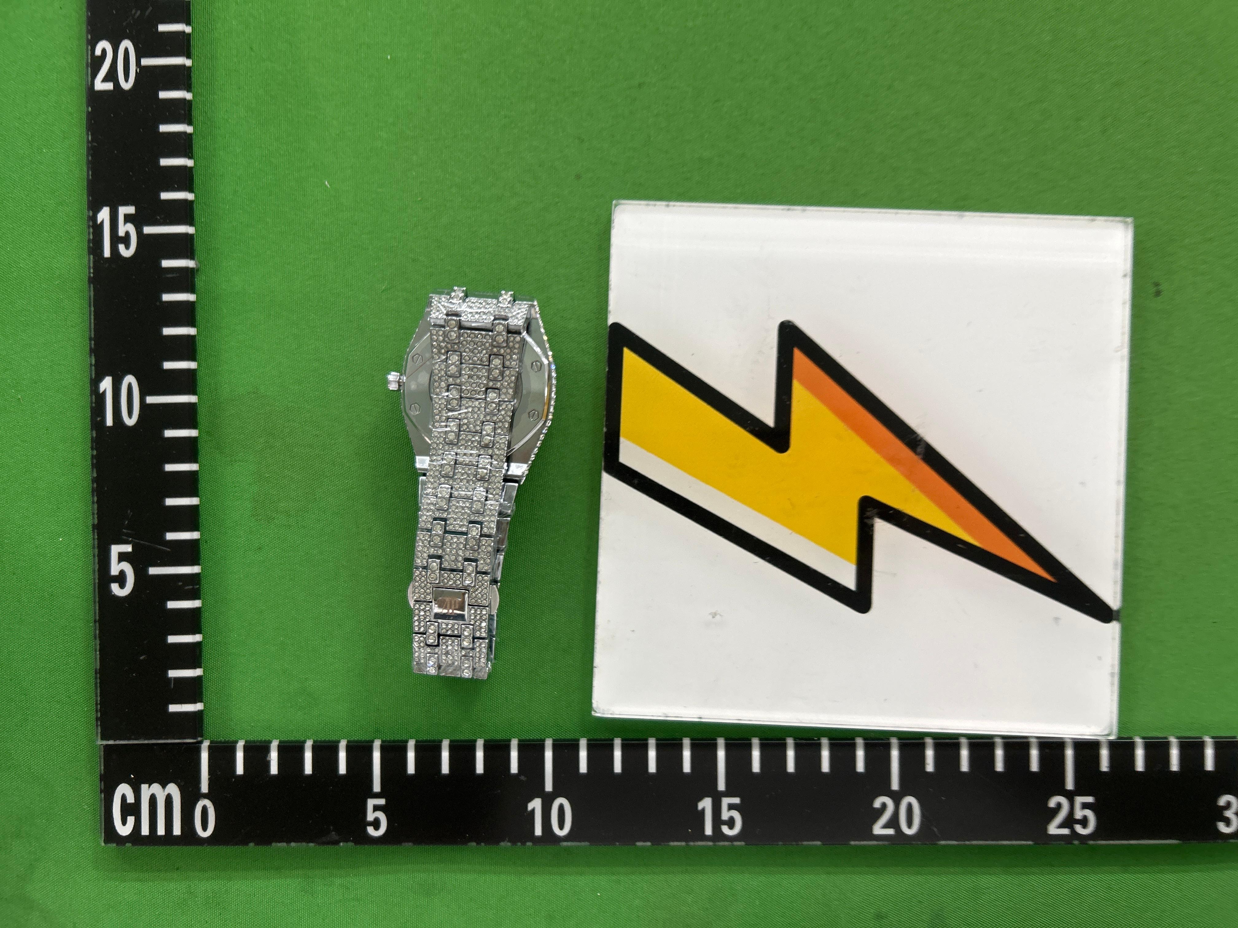 Foto QC 3 de Other Full Diamond Iced Out Day Date V076