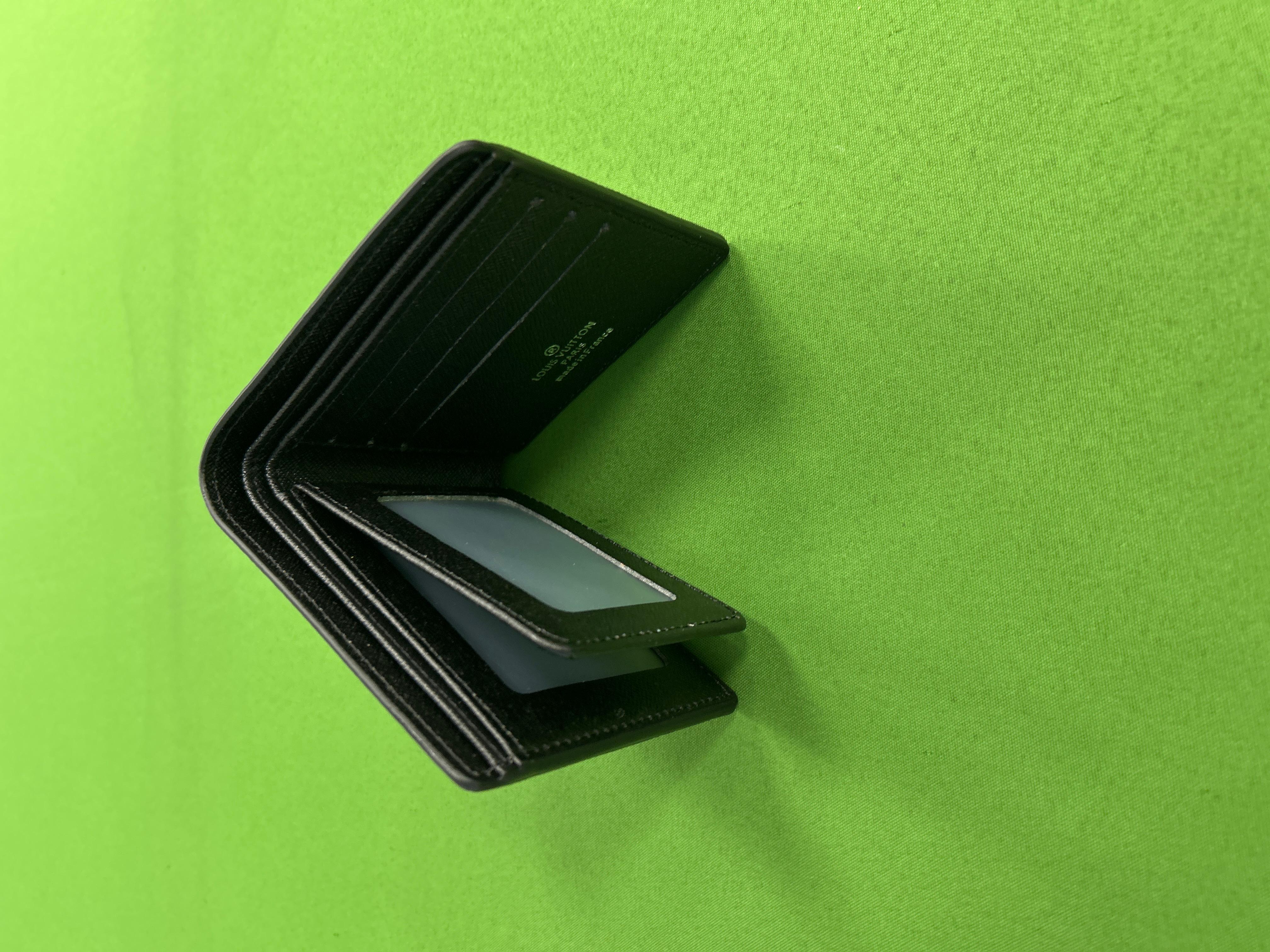 Foto QC 8 de Louis Vuitton Multiple Wallet Monogram Eclipse Black