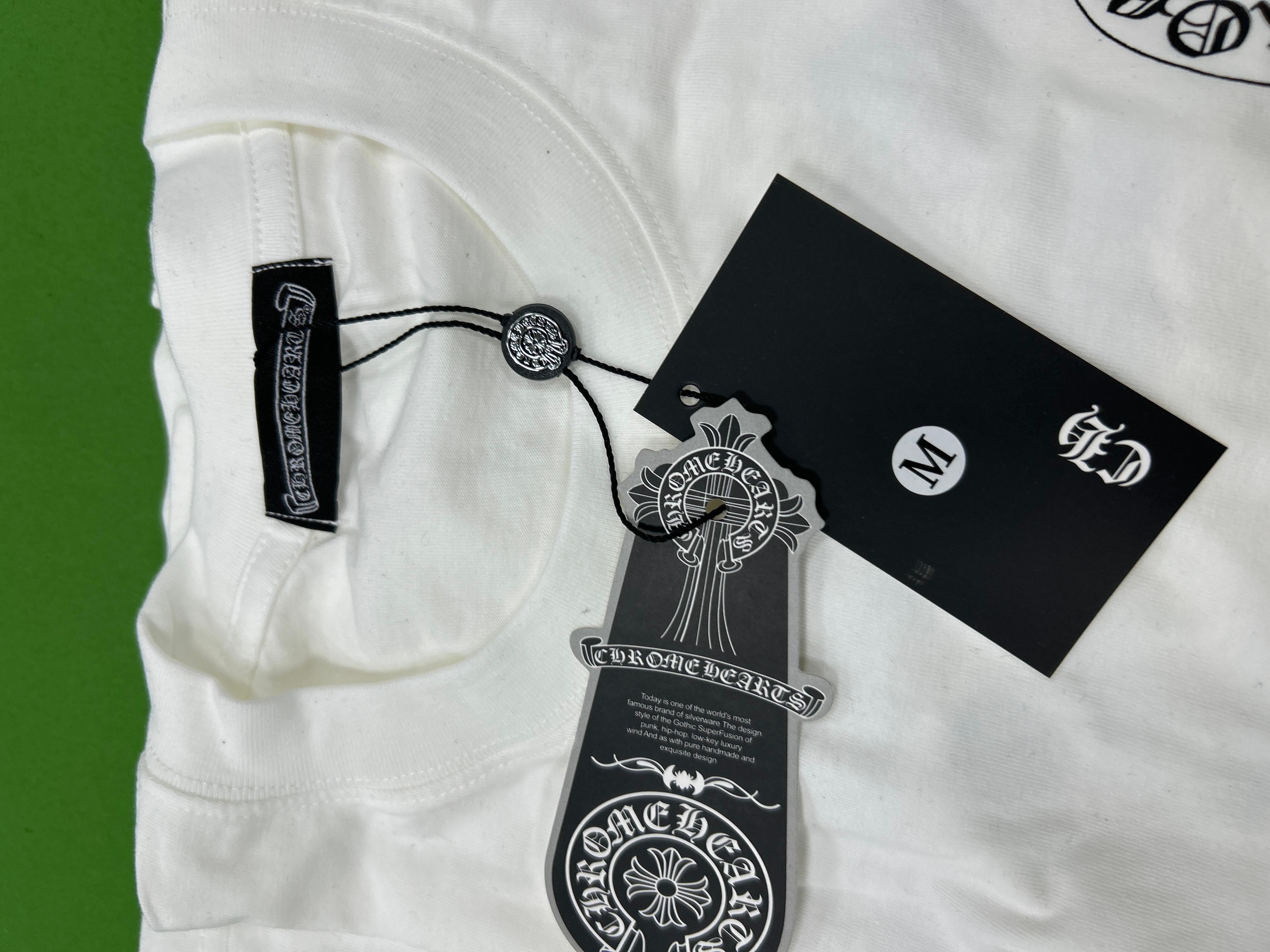 Foto QC 2 de Chrome Hearts Neck Logo Sleeve Print Pocket T-shirt White