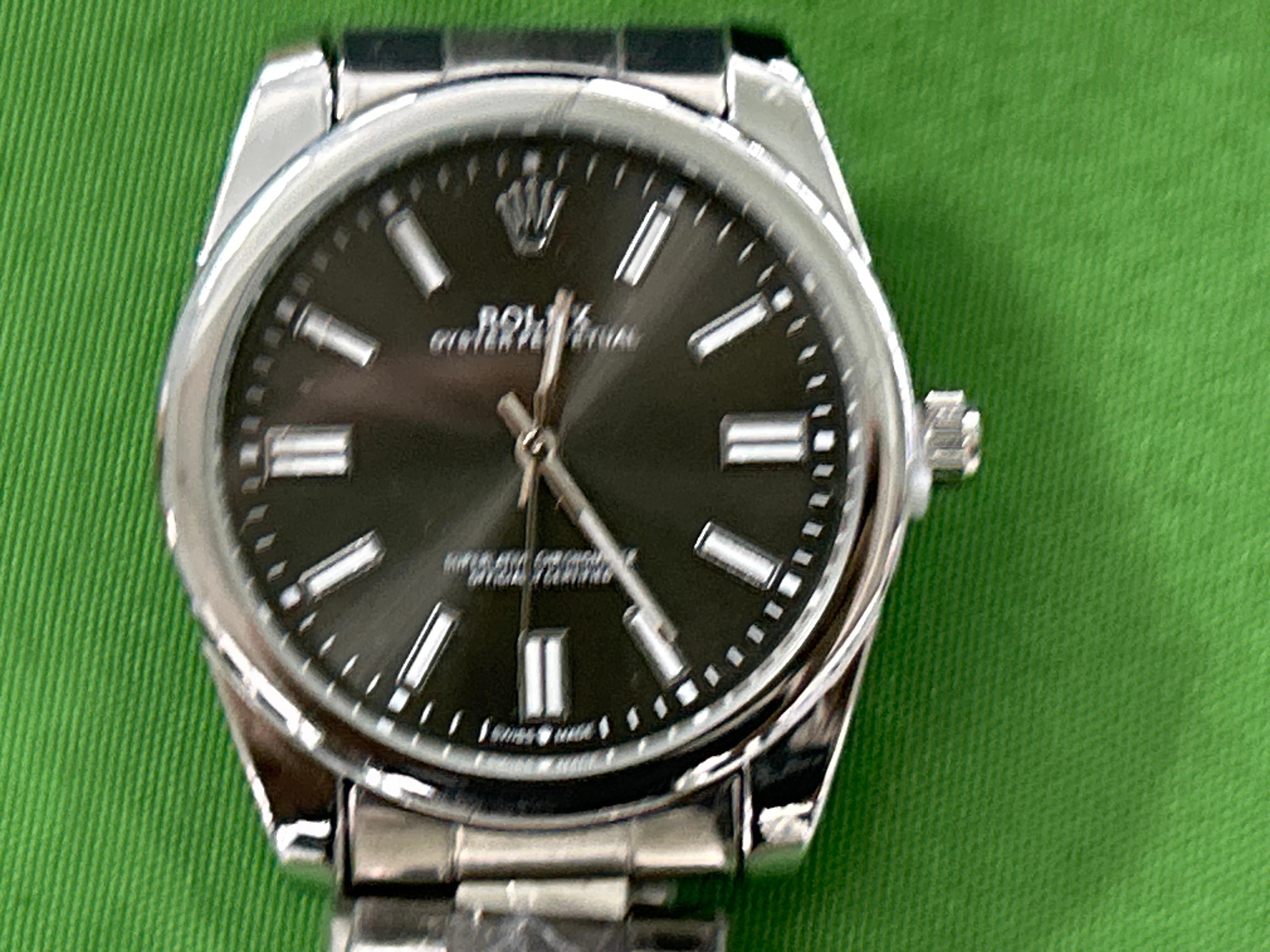 Foto QC 1 de Unbranded Oyster Perpetual Style Quartz Watch 0032