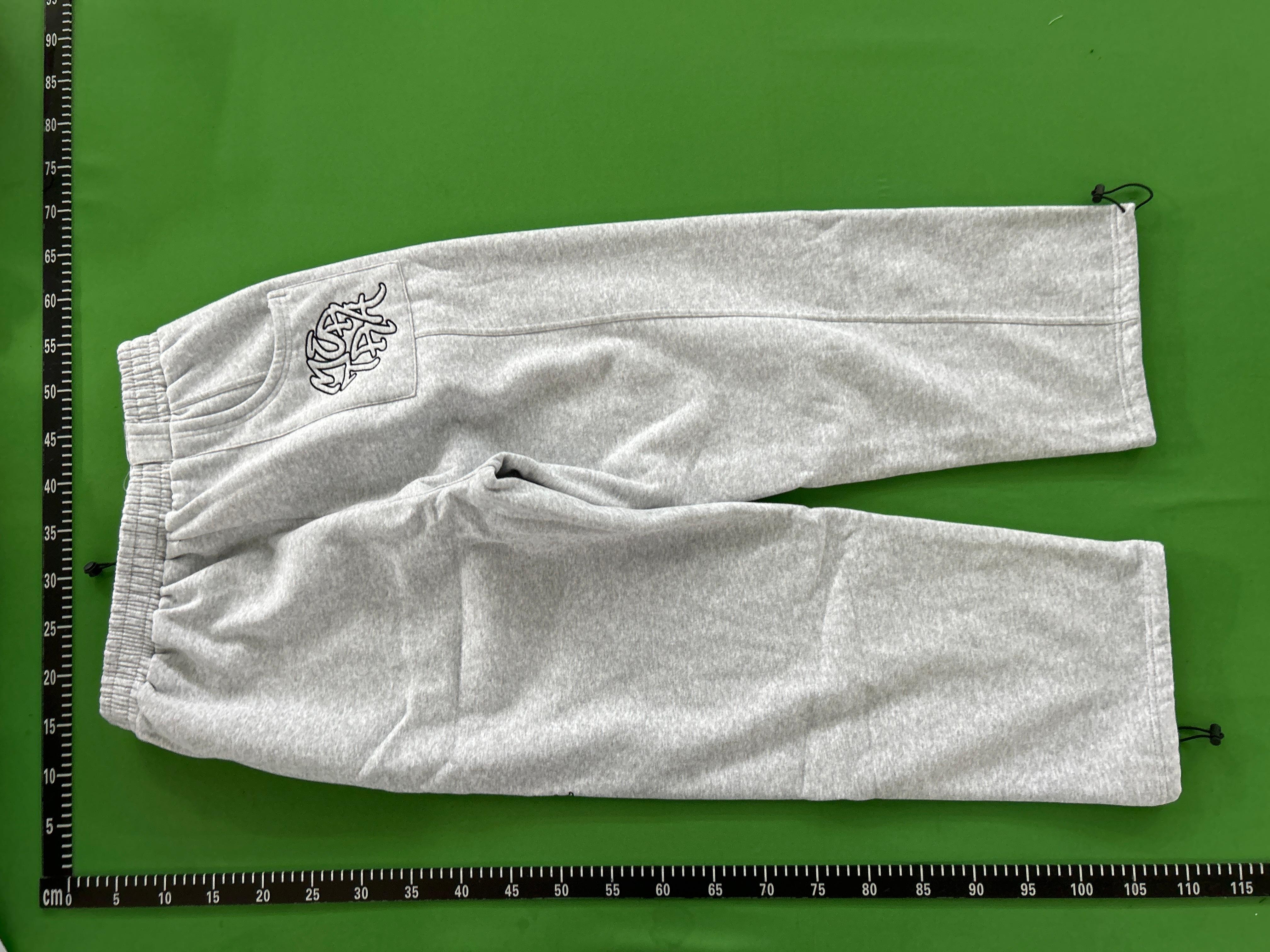 Foto QC 3 de Mertra Checkered Logo Shirt Red