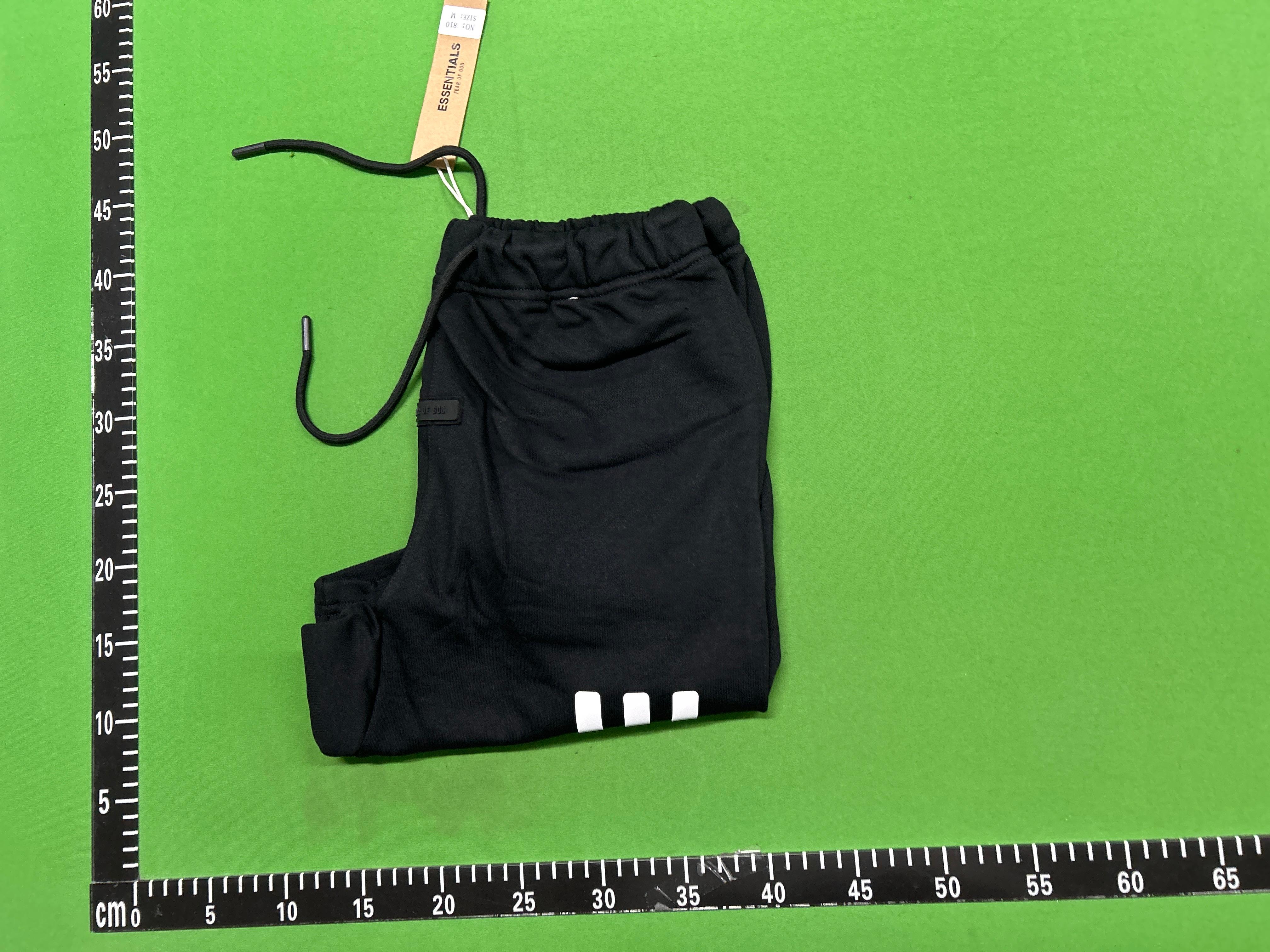 Foto QC 1 de Fear of God Essentials Sweatpants Straight Leg Light Heather Oatmeal