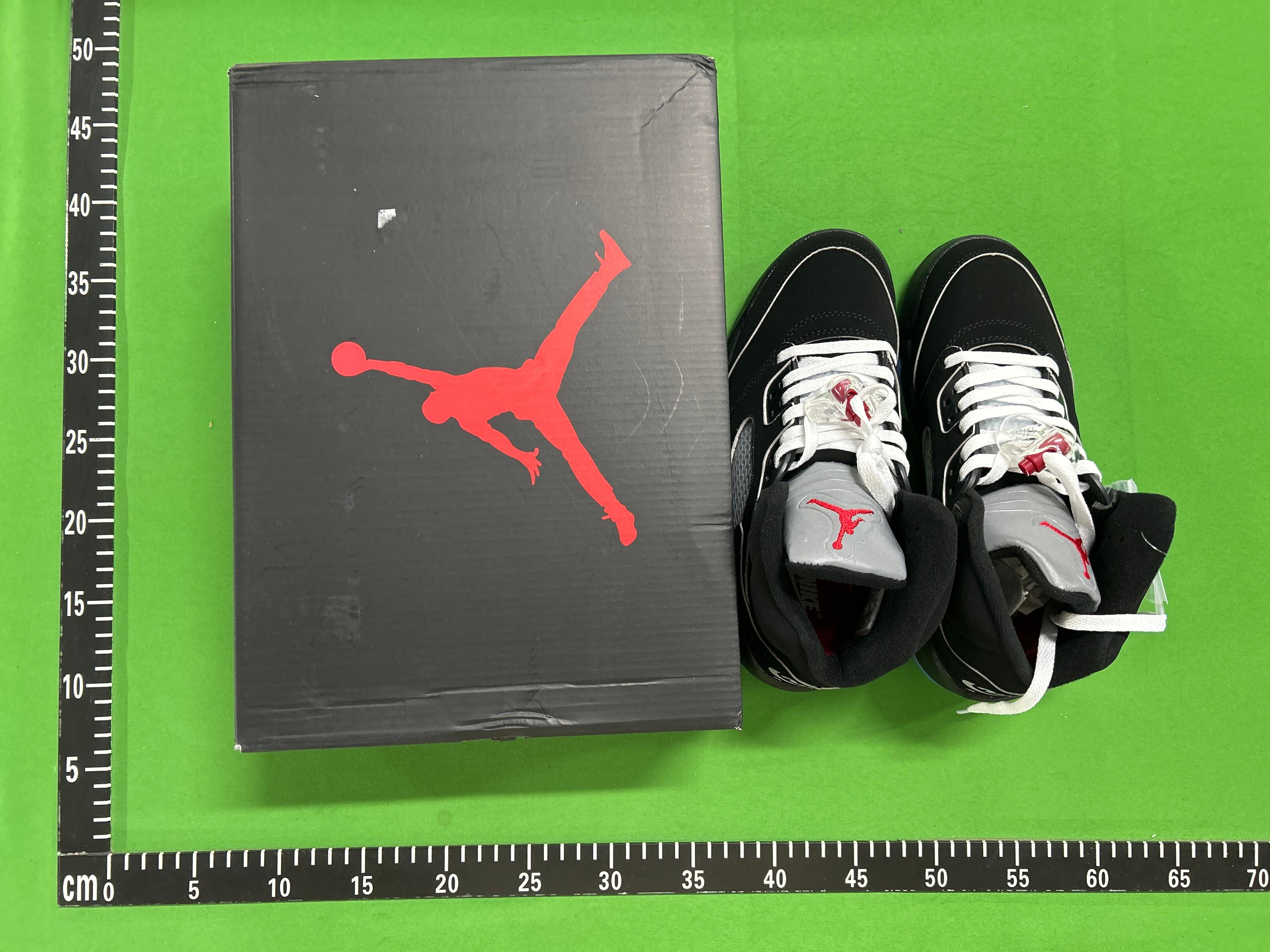 Foto QC 2 de Jordan 5 Retro Wolf Grey 136027-005