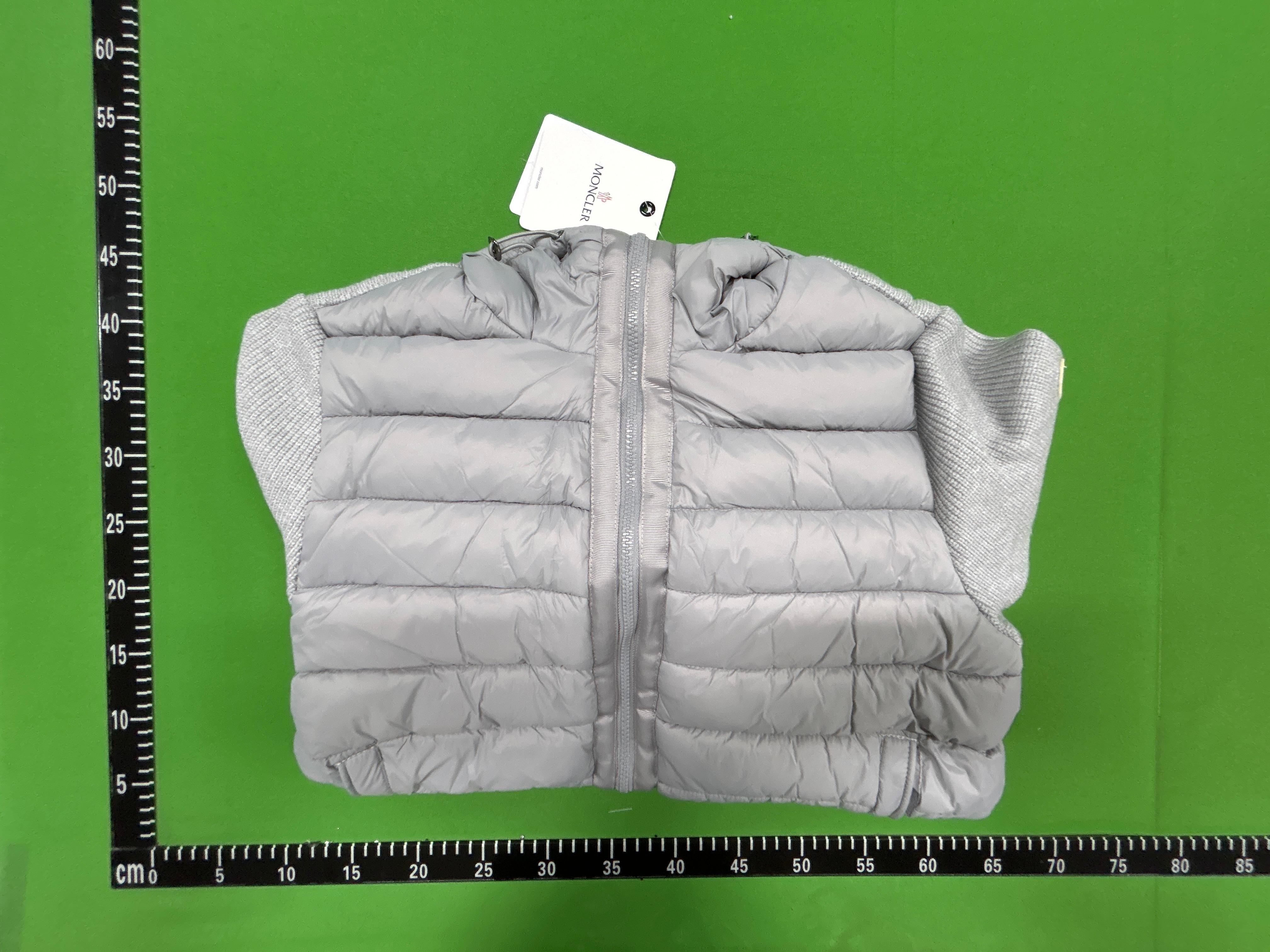 Foto QC 1 de Moncler Down Jacket Padded Wool Knit Hooded Black