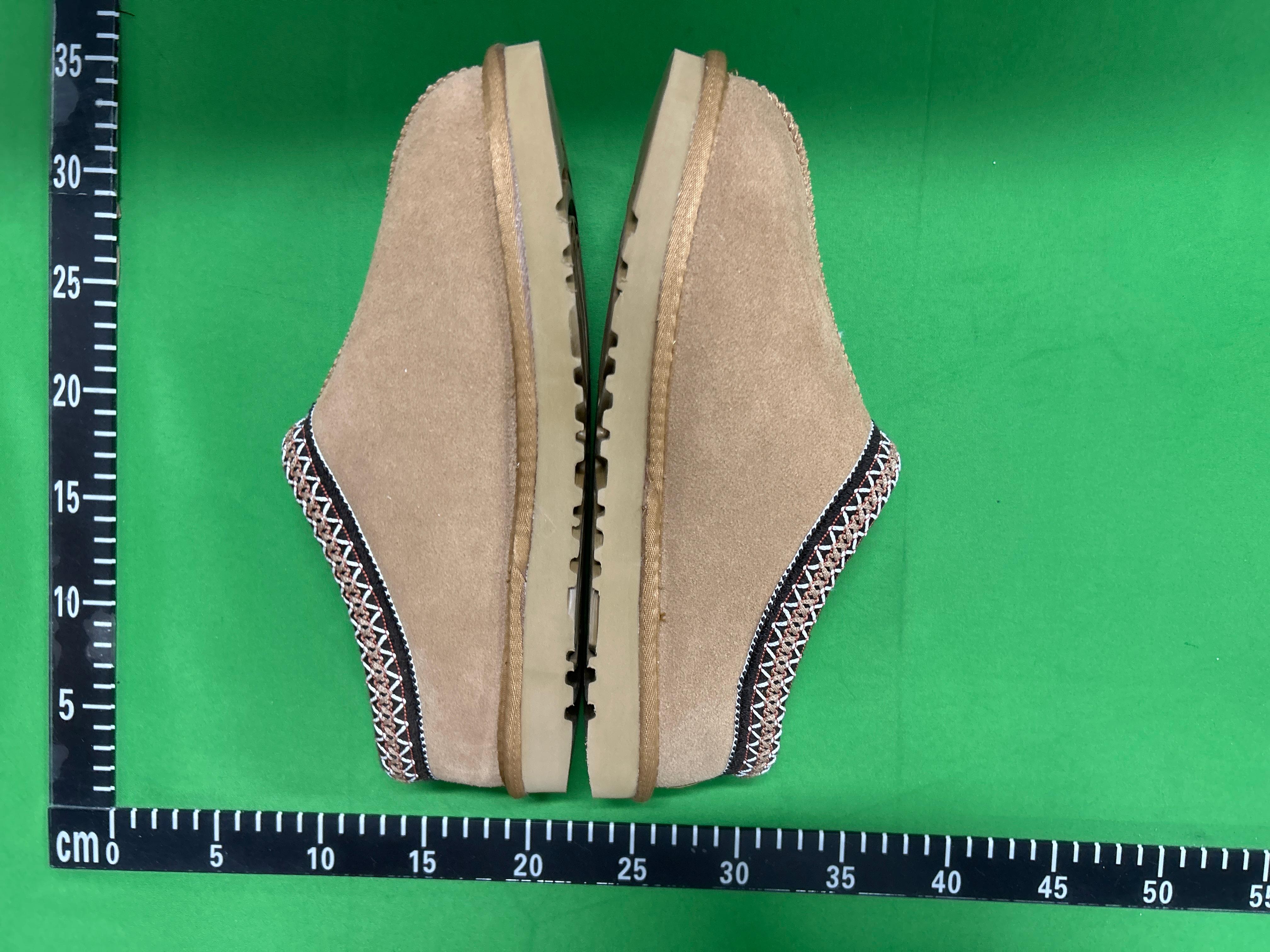 Foto QC 4 de UGG Tasman Suede Slipper Sand