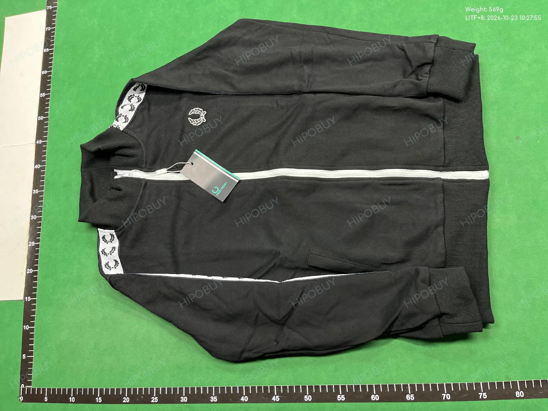 Foto QC 2 de Fred Perry Taped Track Jacket Laurel Wreath Black