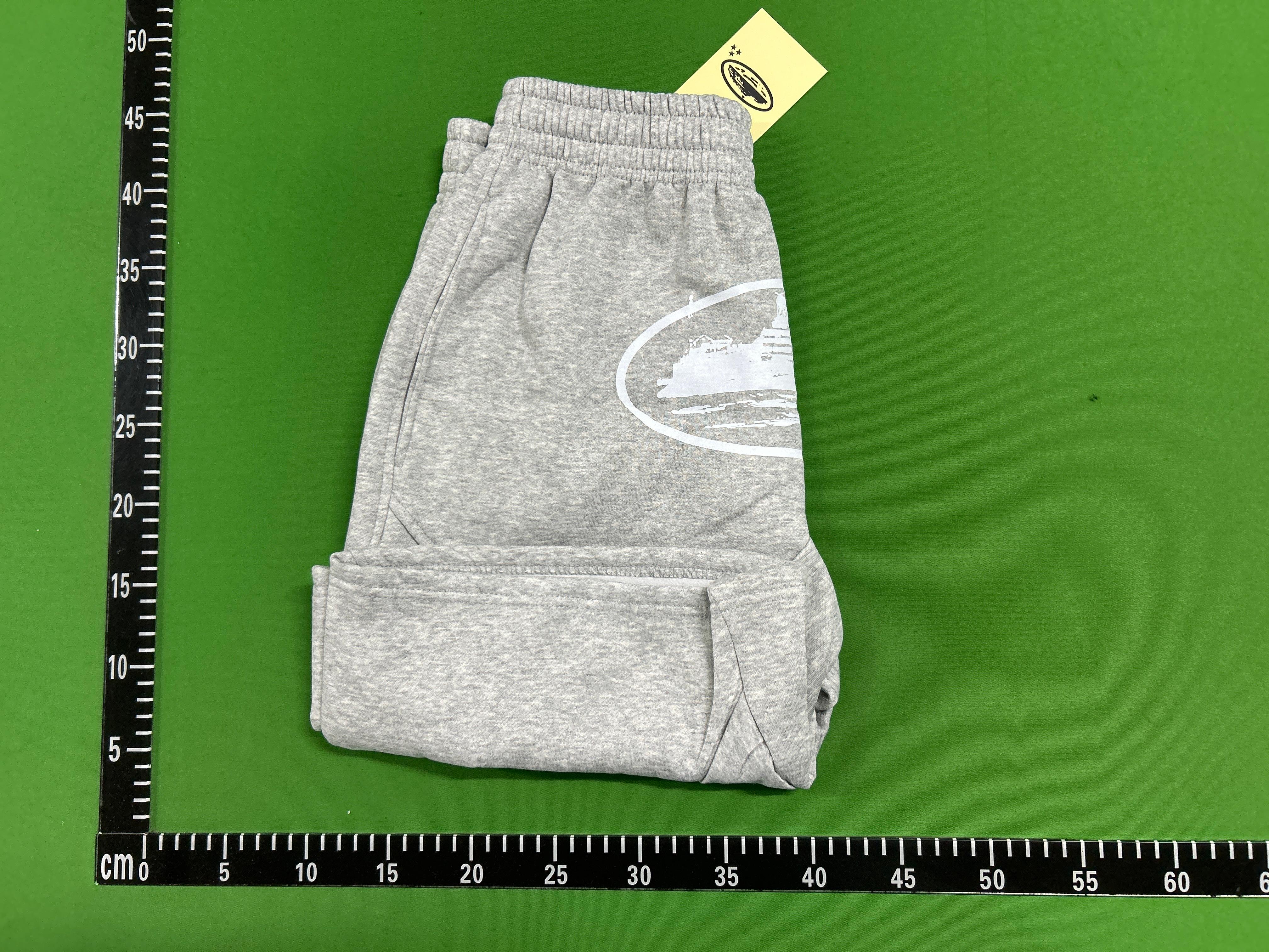 Foto QC 8 de Corteiz Alcatraz Cargo Shorts Beige