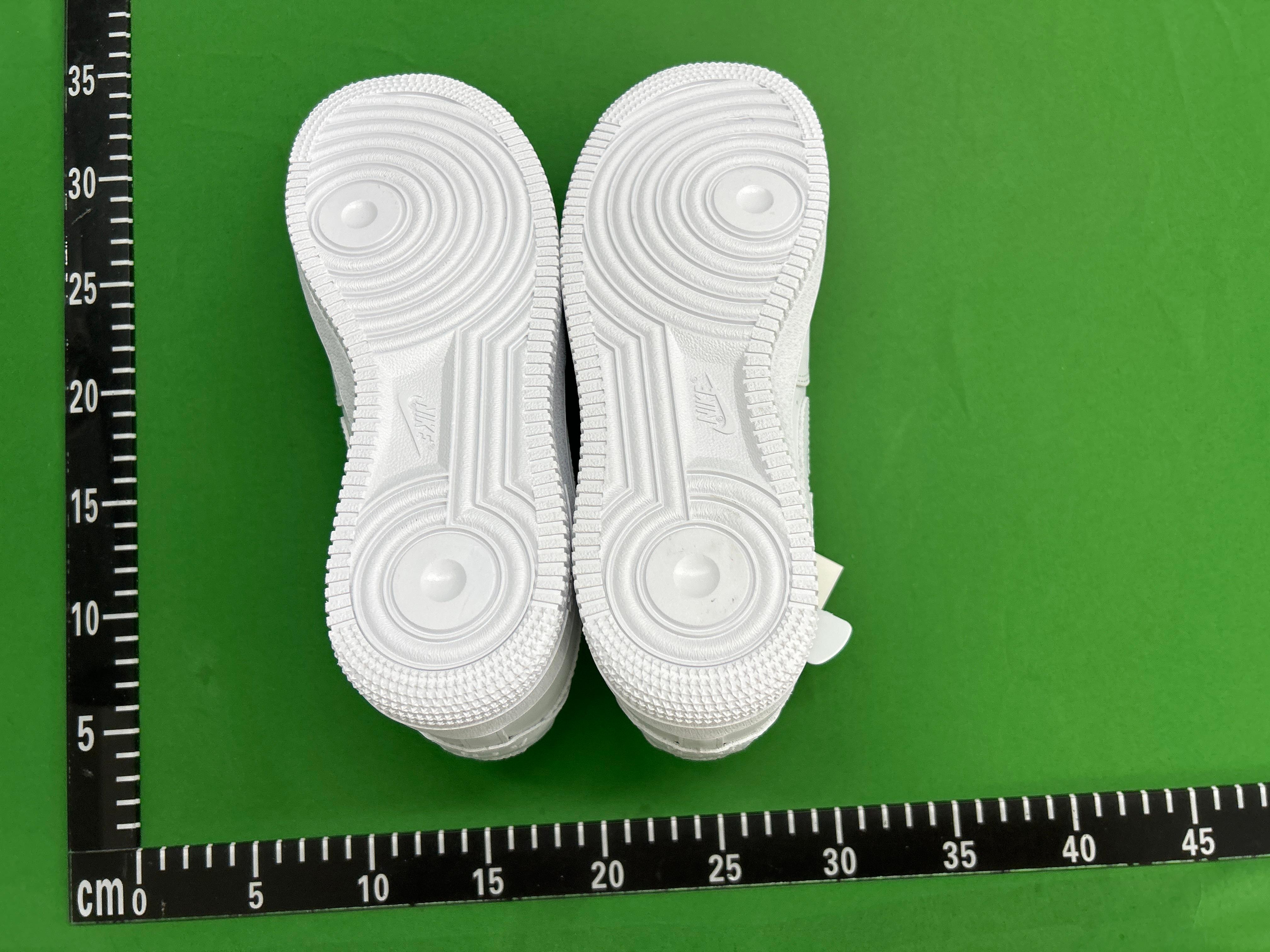 Foto QC 7 de Nike Air Force 1 Mid '07 Triple White CW2289-111