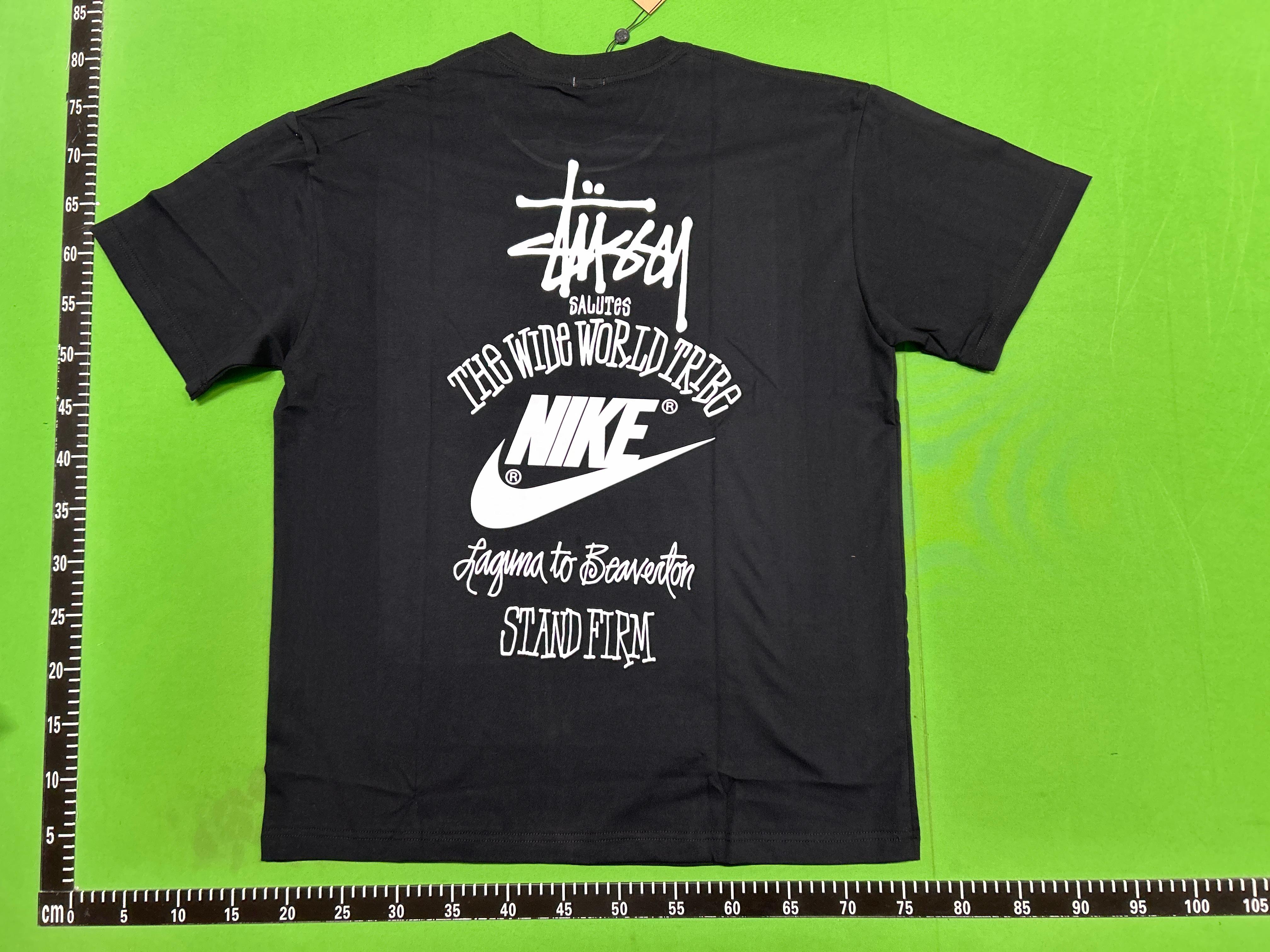 Foto QC 8 de Stüssy T-shirt Strawberry World Tour White