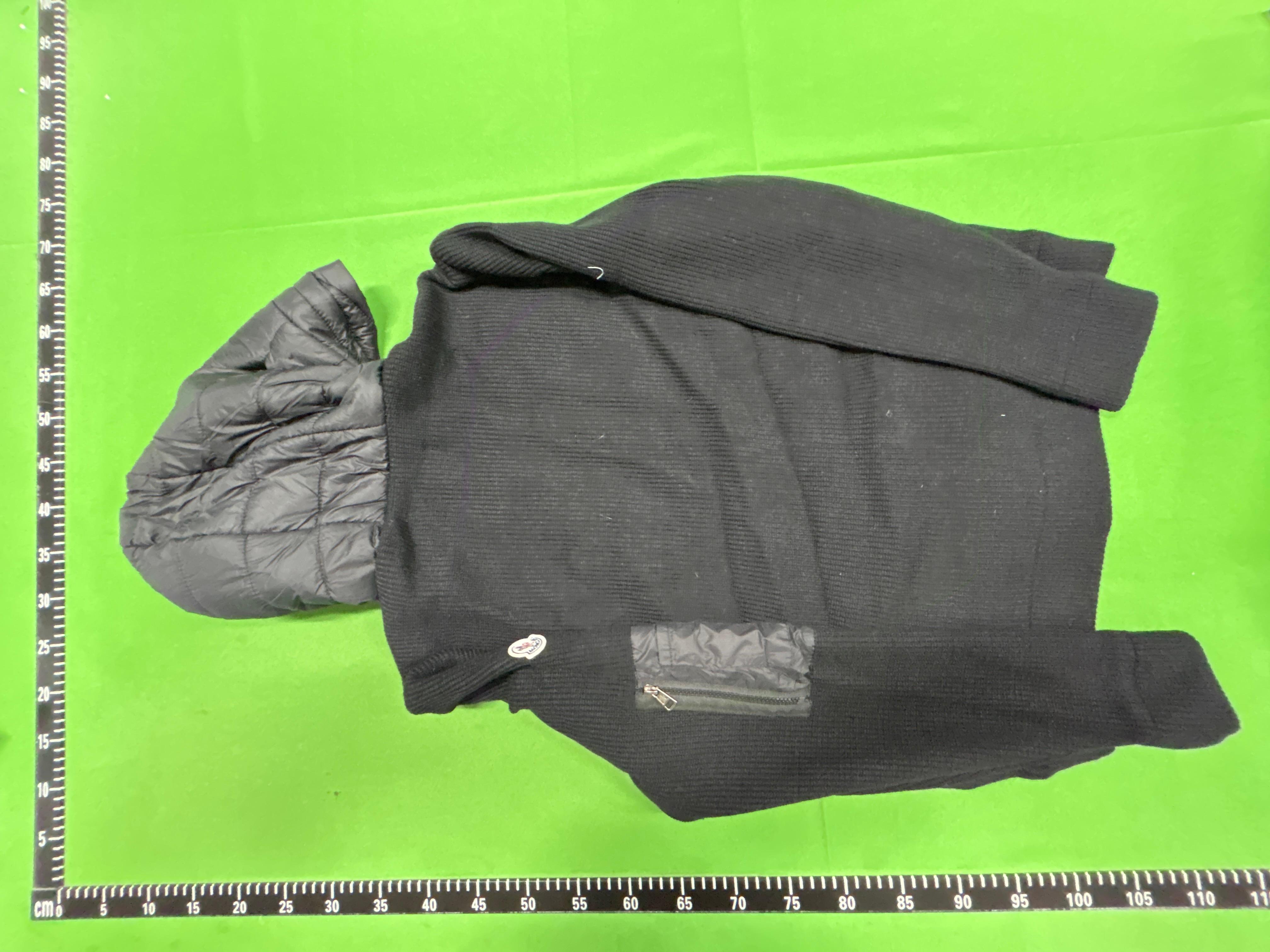 Foto QC 8 de Moncler Down Jacket Padded Wool Knit Hooded Black