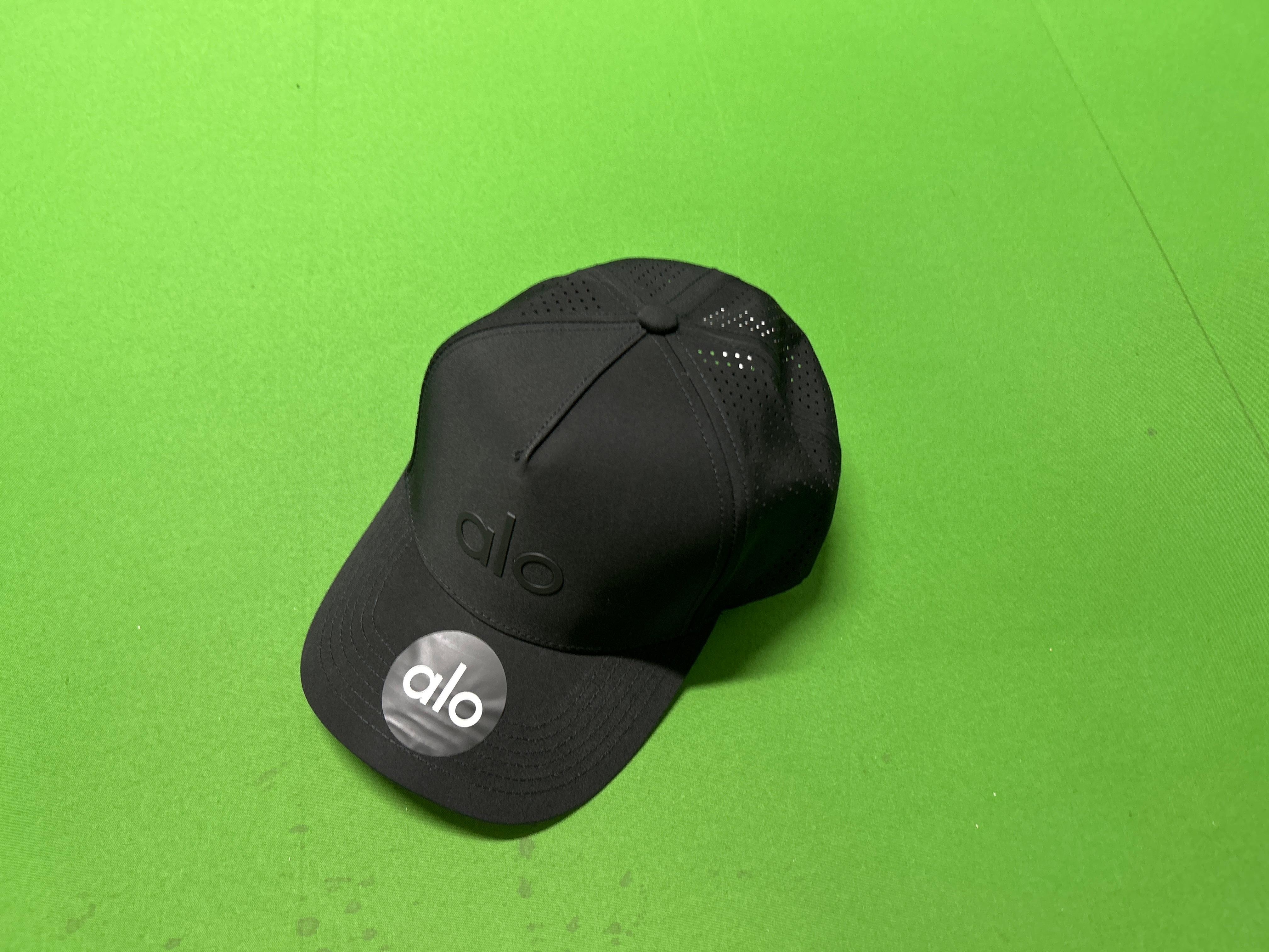 Foto QC 2 de Alo Yoga Performance Off-Duty Cap Black