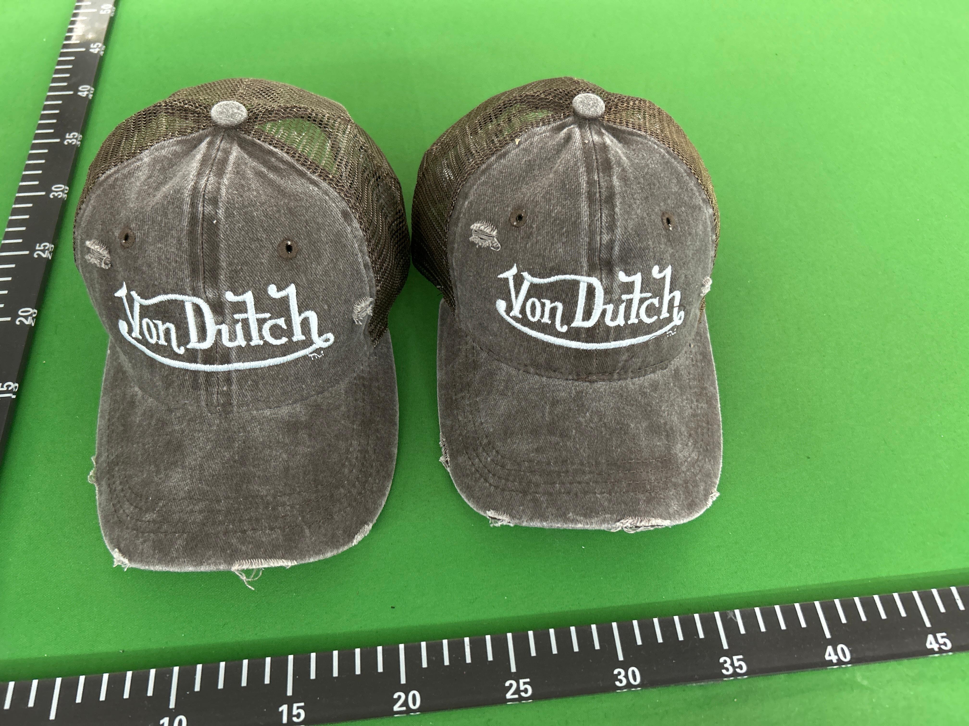 Foto QC 4 de Von Dutch Distressed Logo Trucker Cap Pink