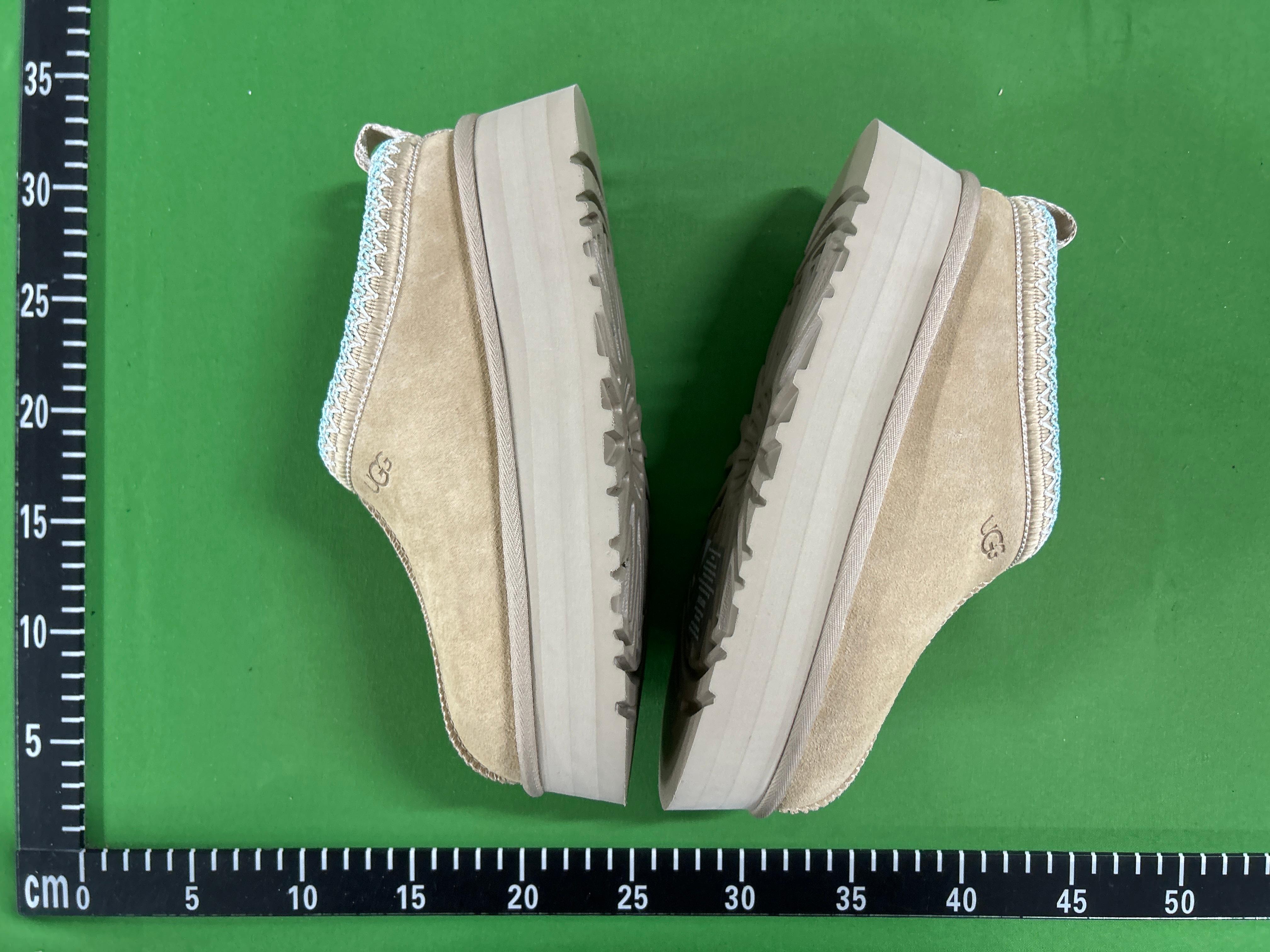 Foto QC 5 de UGG Lowmel Suede Platform Sneakers Brown