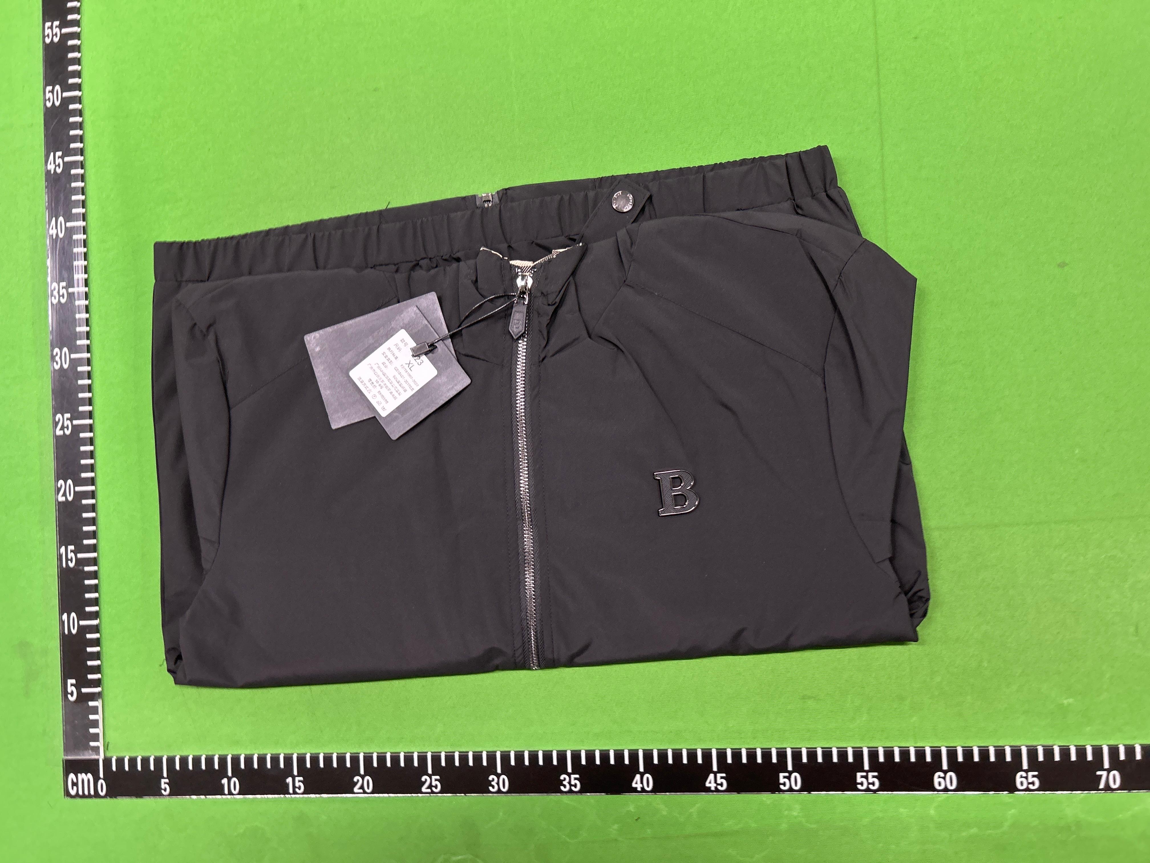 Foto QC 1 de Burberry Hooded Jacket Vintage Check Trim Black