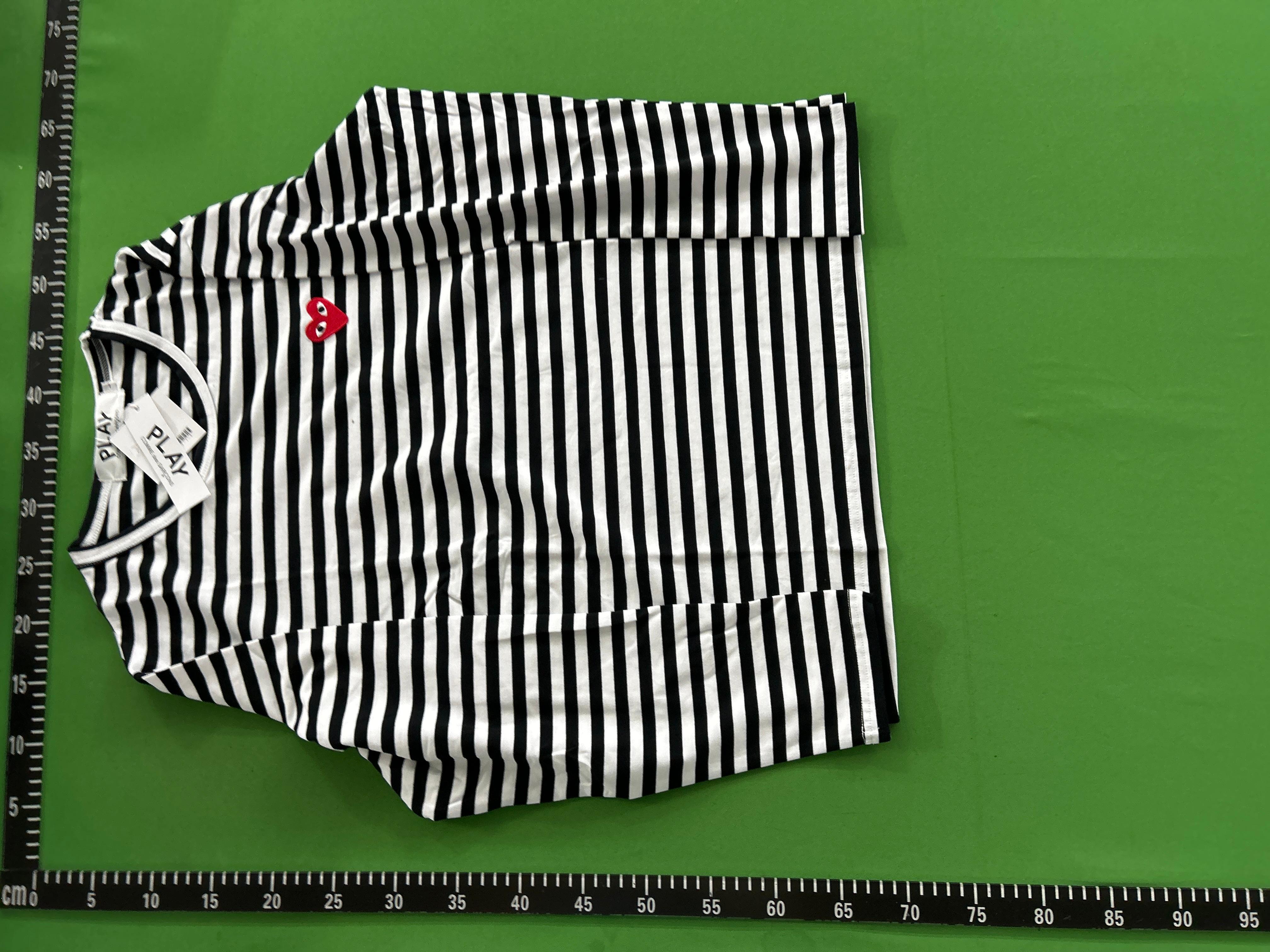 Foto QC 3 de Comme des Garçons Play Sweater Red Heart Hoodie White