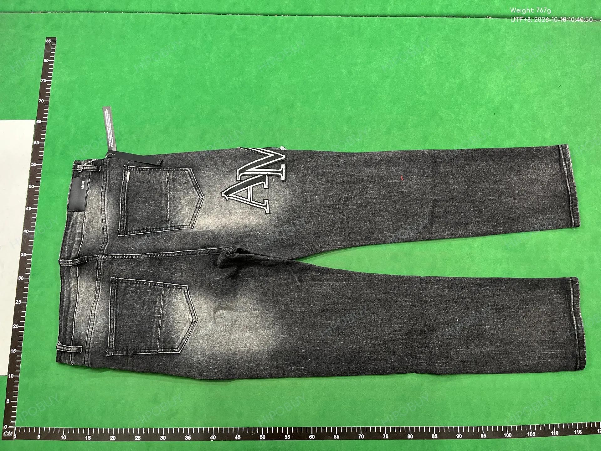Foto QC 7 de Amiri Jeans Distressed Patch Straight Black