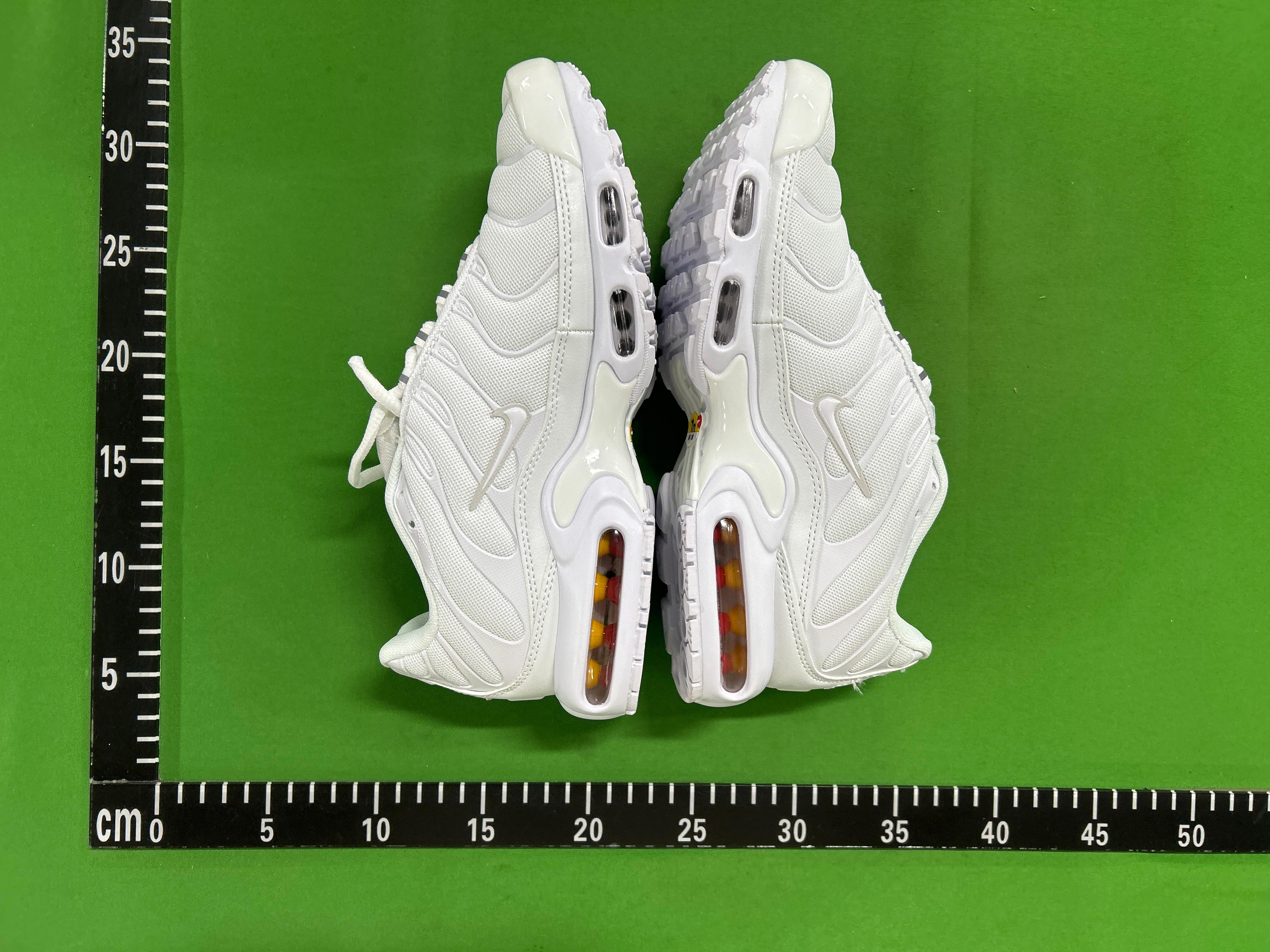 Foto QC 4 de Nike Air Max Plus Panda FV6264-001