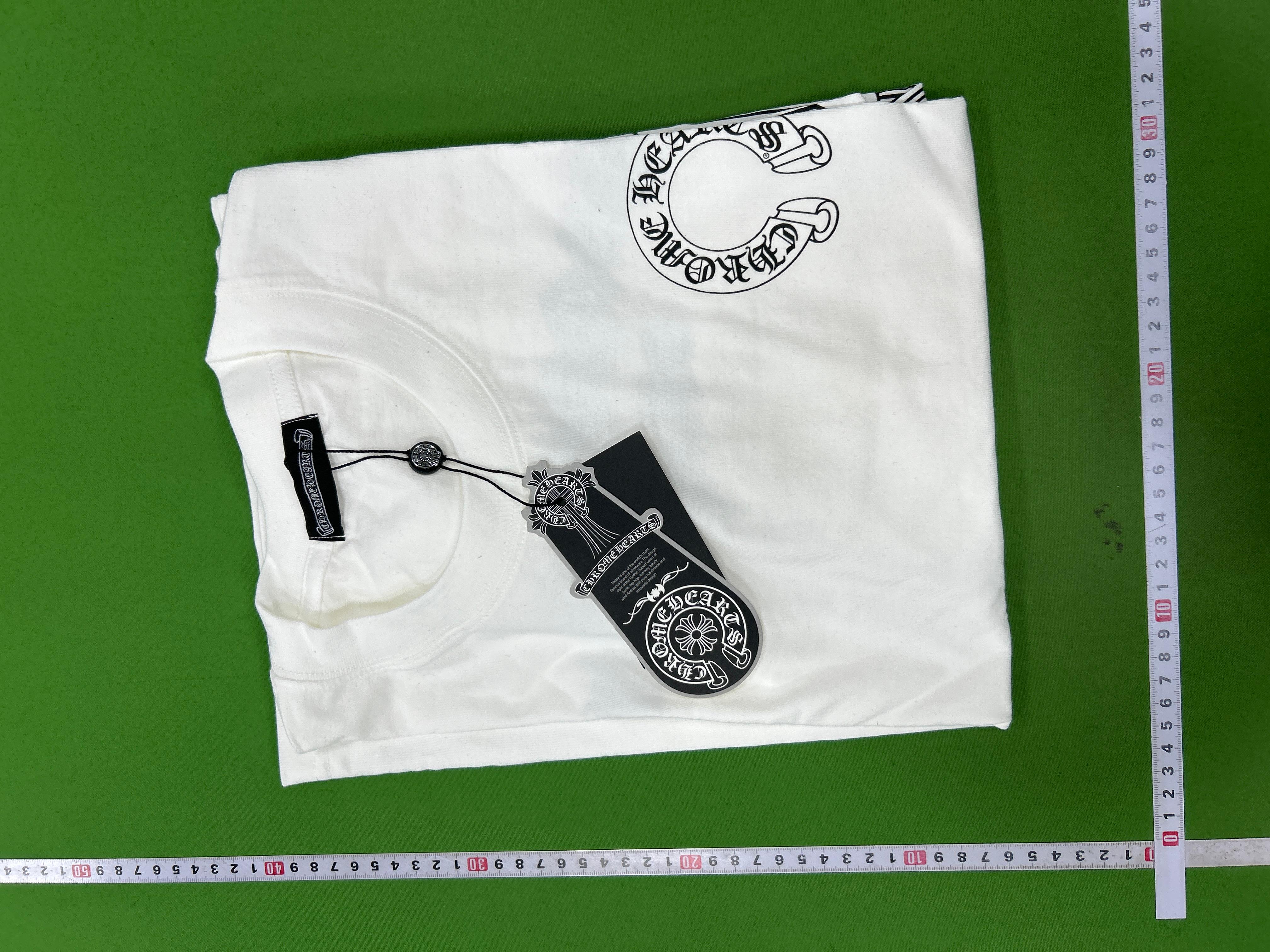 Foto QC 1 de Chrome Hearts Neck Logo Sleeve Print Pocket T-shirt White